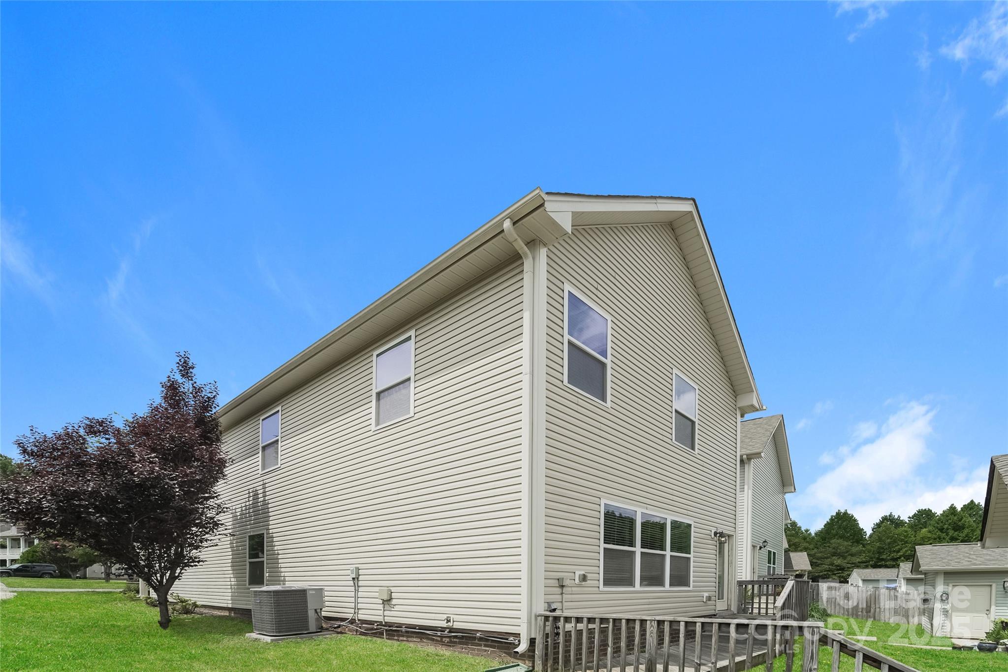 8043 Gleen Oak Lane Property Photo 15