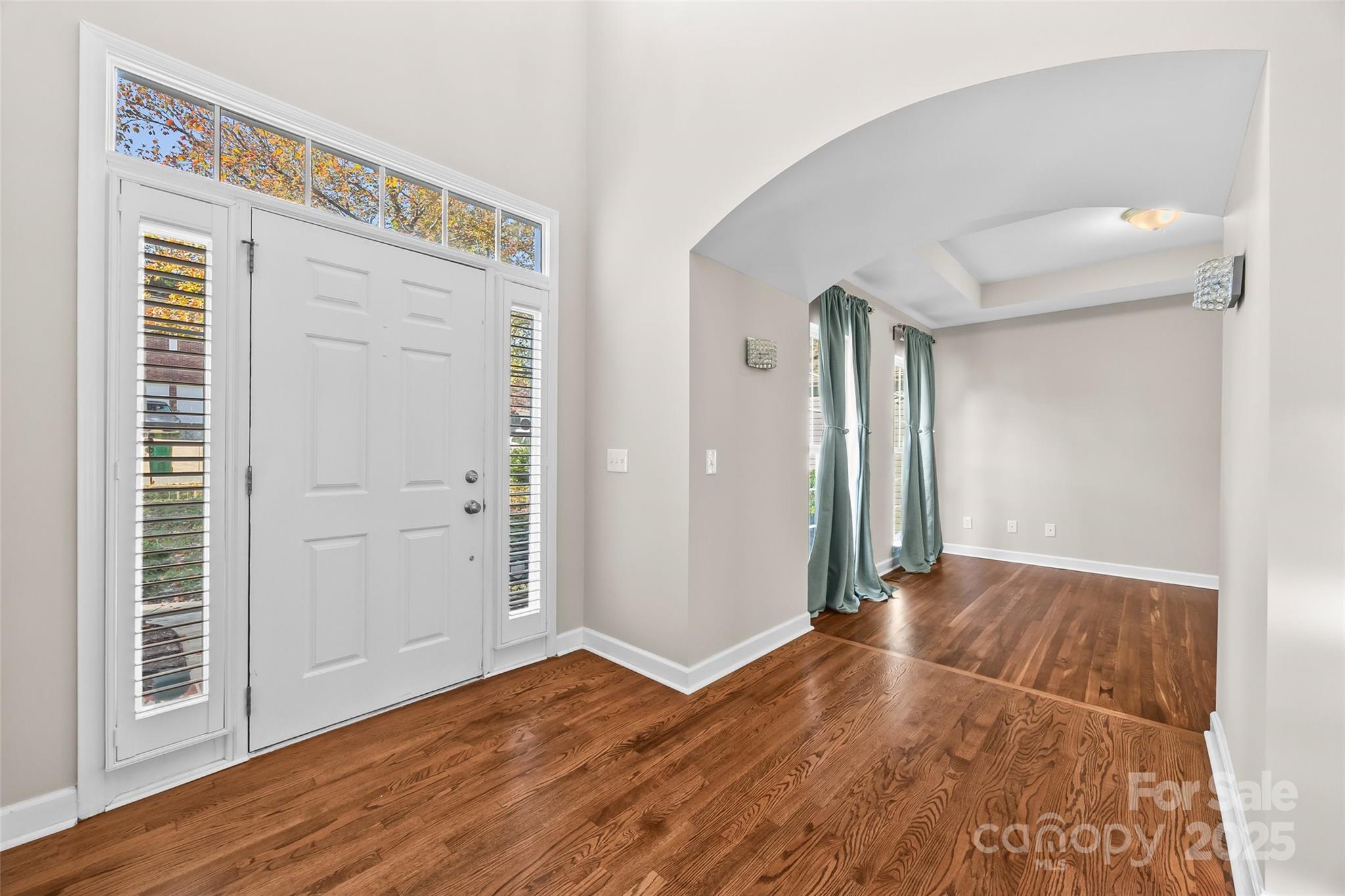 6631 Harburn Forest Drive Property Photo 4