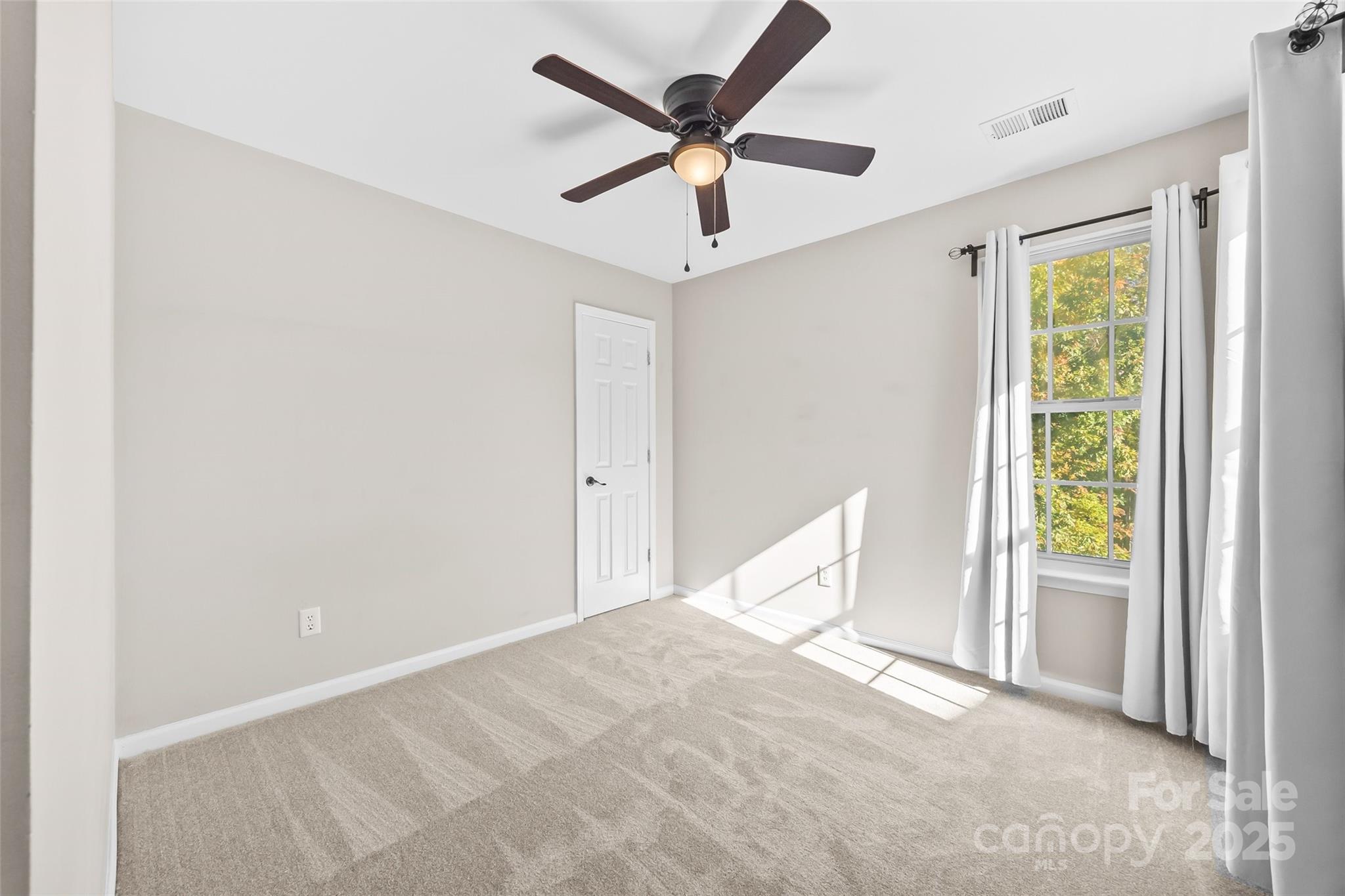 6631 Harburn Forest Drive Property Photo 22