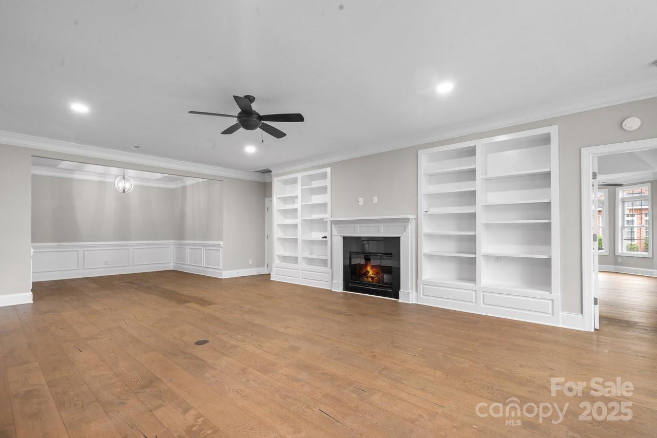 703 Congressional Lane Property Photo 5