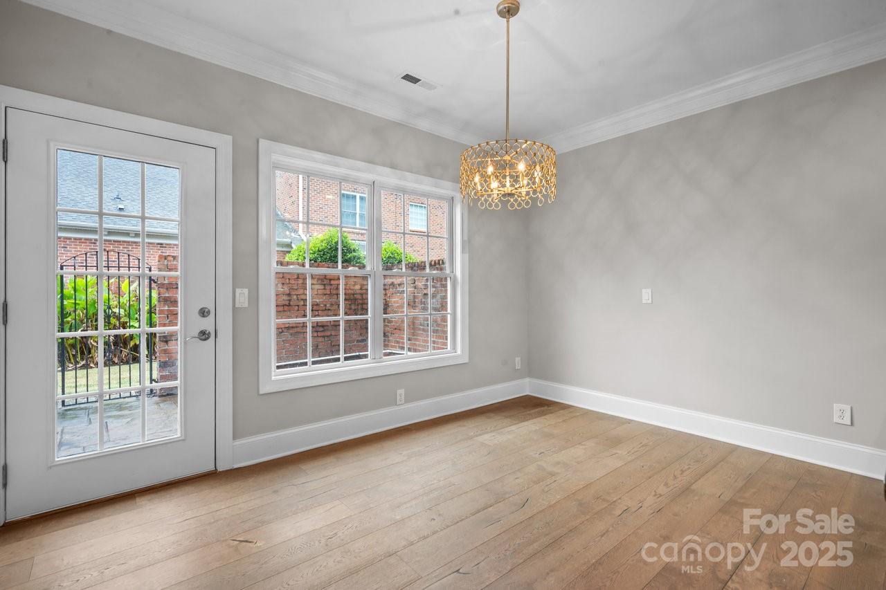 703 Congressional Lane Property Photo 7