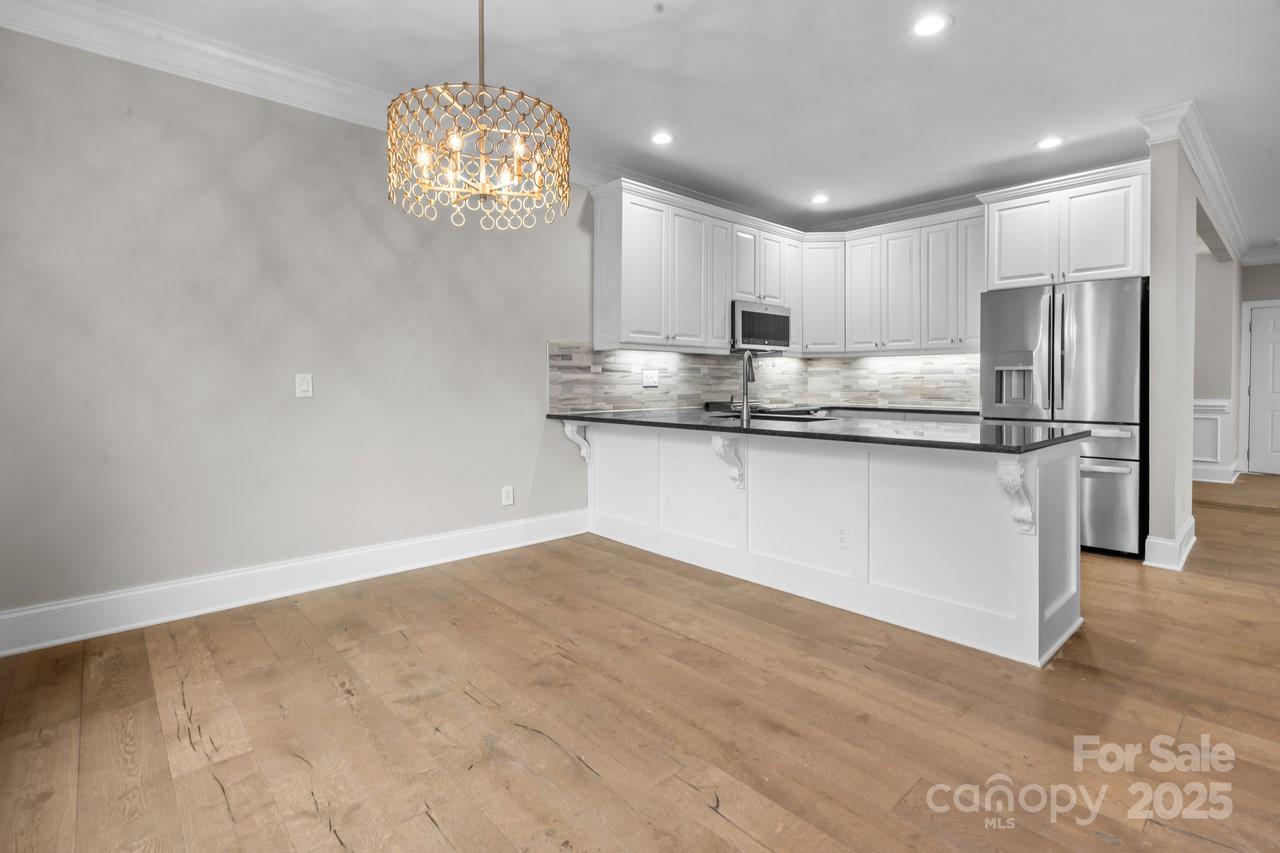 703 Congressional Lane Property Photo 12