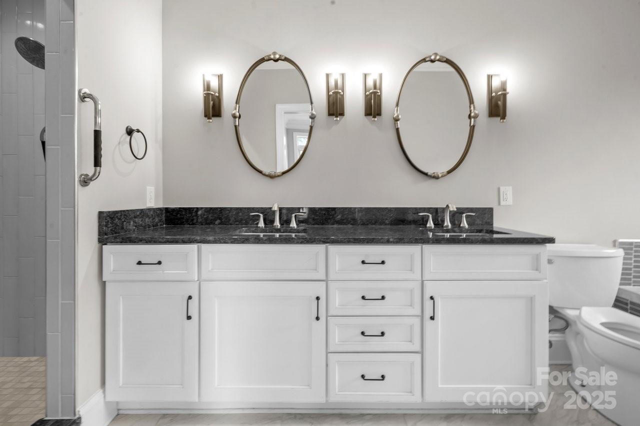 703 Congressional Lane Property Photo 15