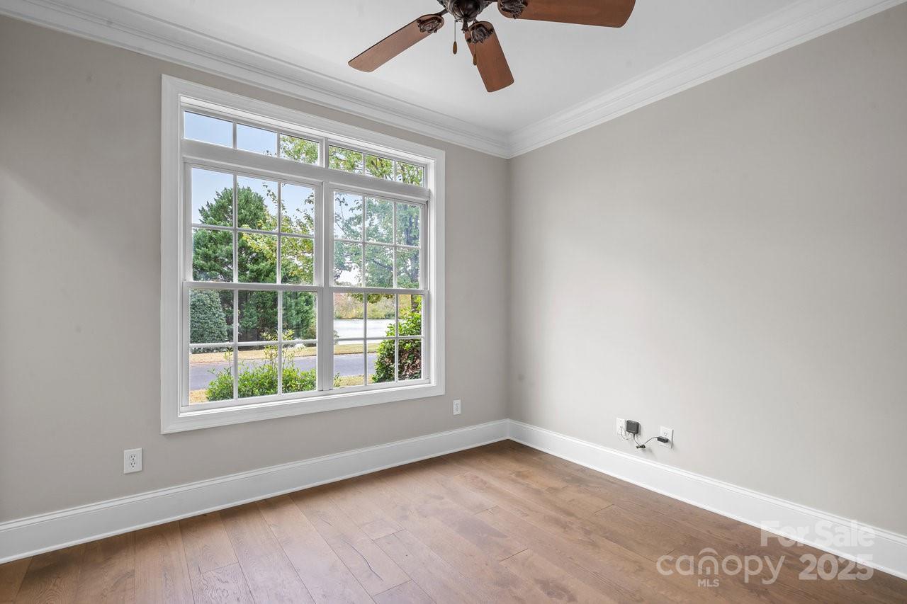 703 Congressional Lane Property Photo 21