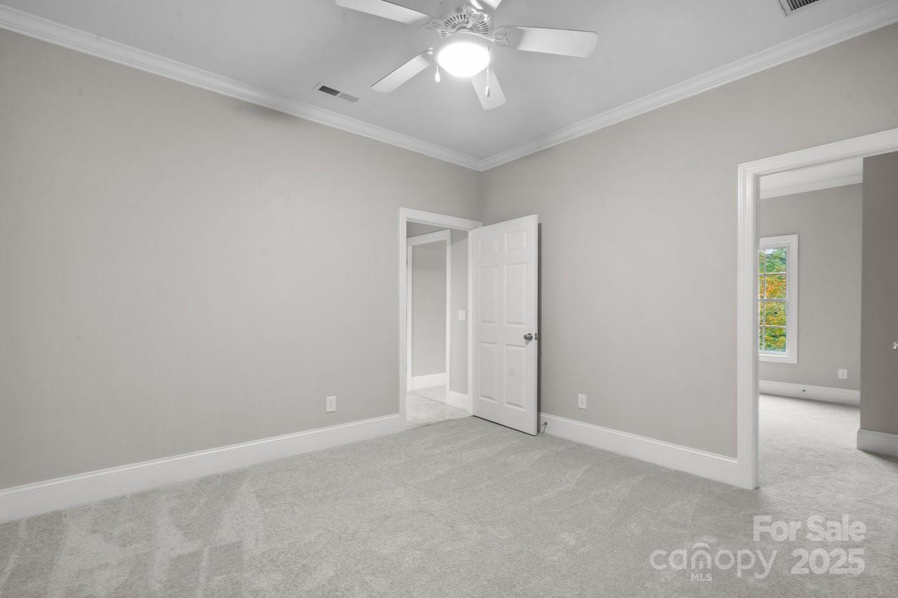 703 Congressional Lane Property Photo 27