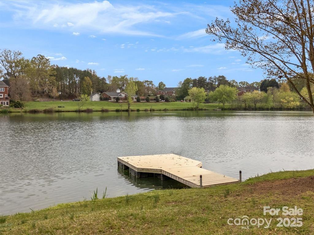 703 Congressional Lane Property Photo 36