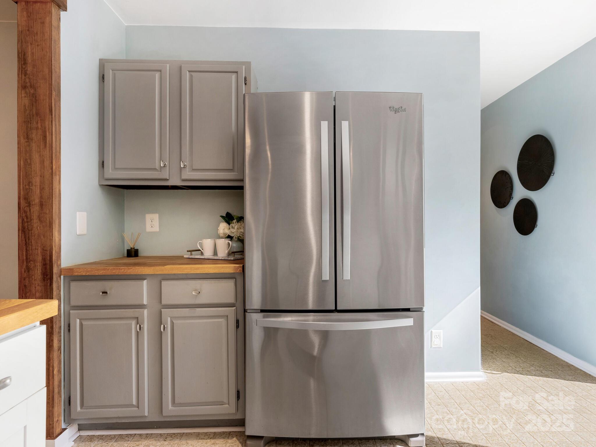 5110 Dunes Court 18 Property Photo 14