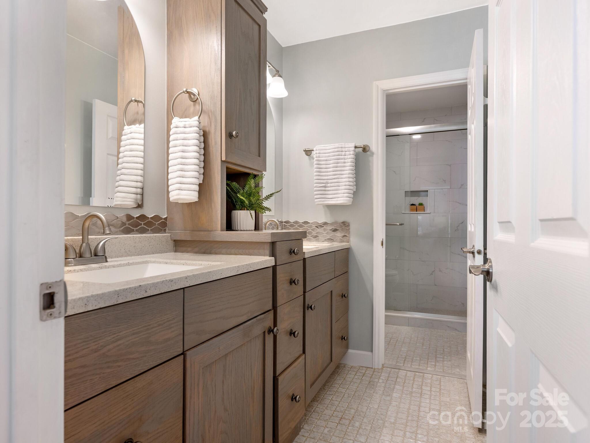 5110 Dunes Court 18 Property Photo 17