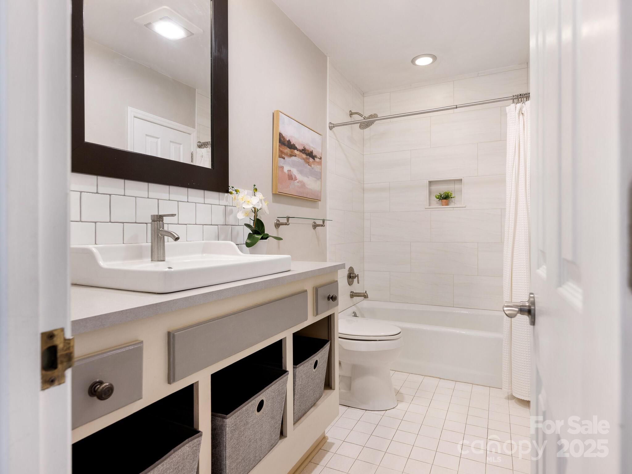 5110 Dunes Court 18 Property Photo 22