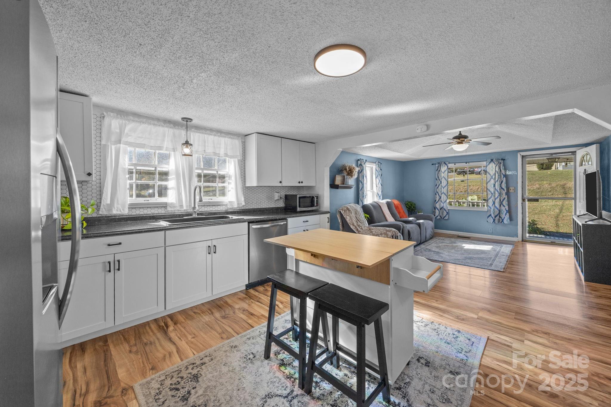 1400 Johnston Street Property Photo 10