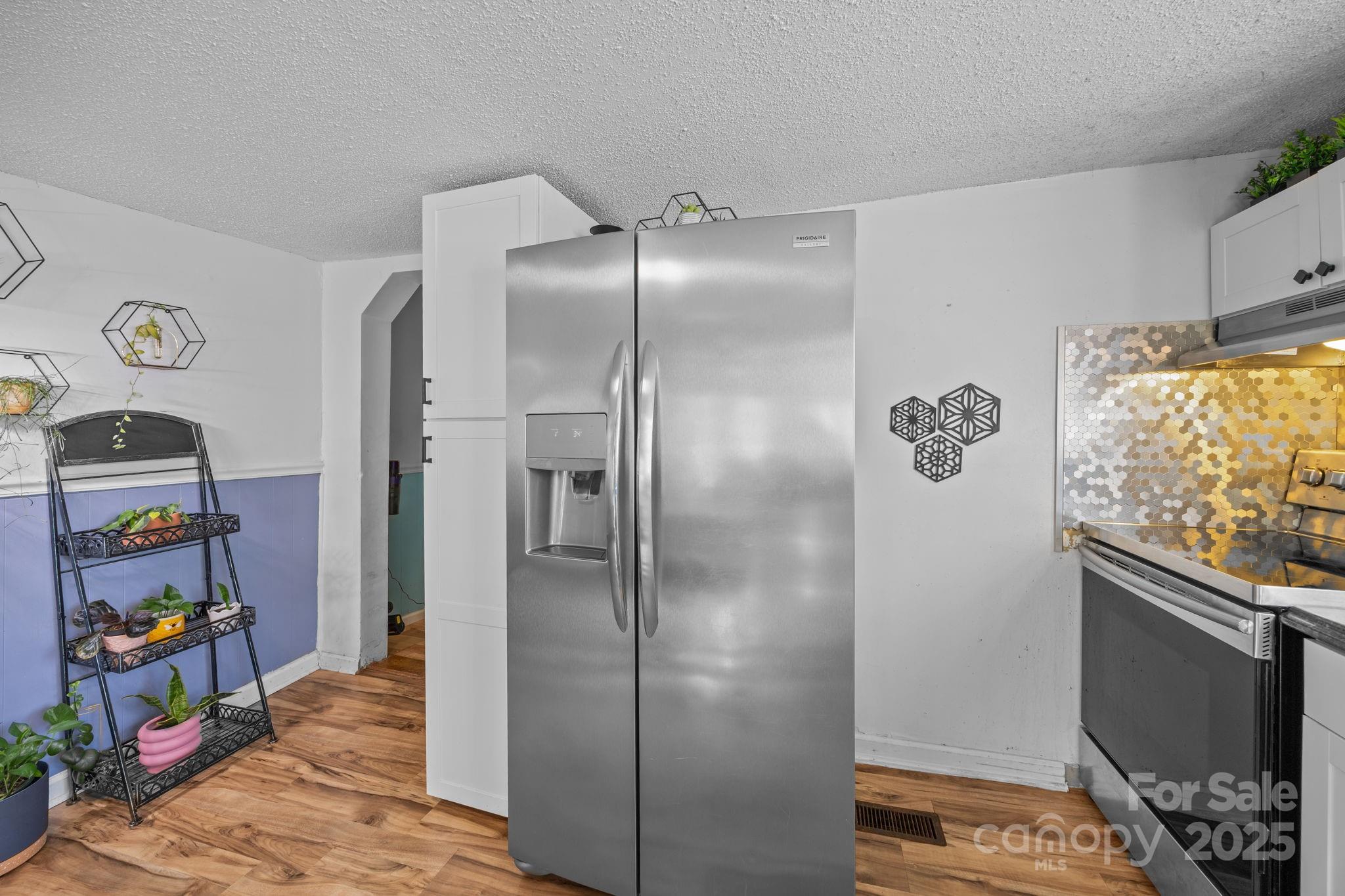 1400 Johnston Street Property Photo 14