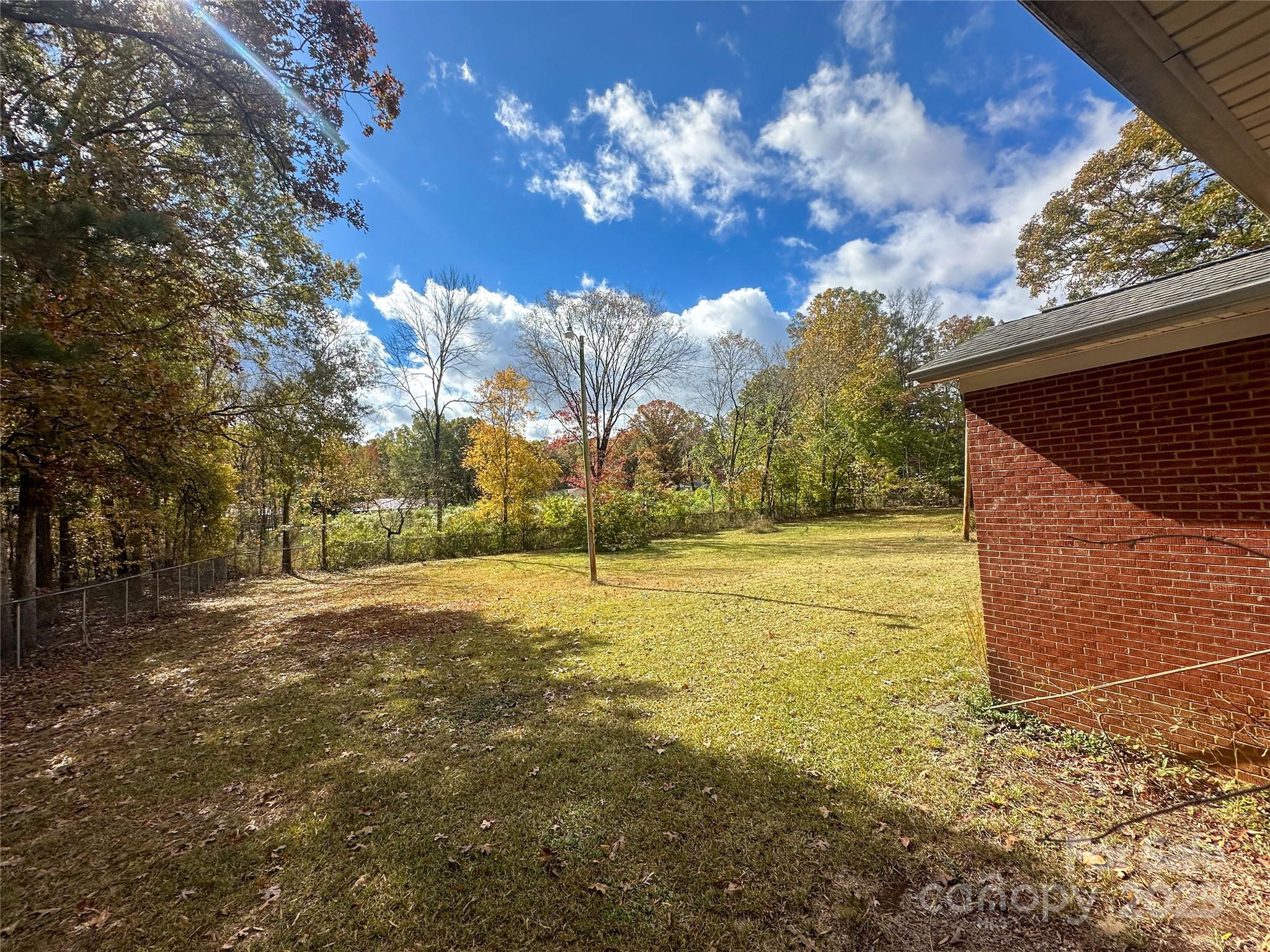 1910 Midwood Drive Property Photo 11