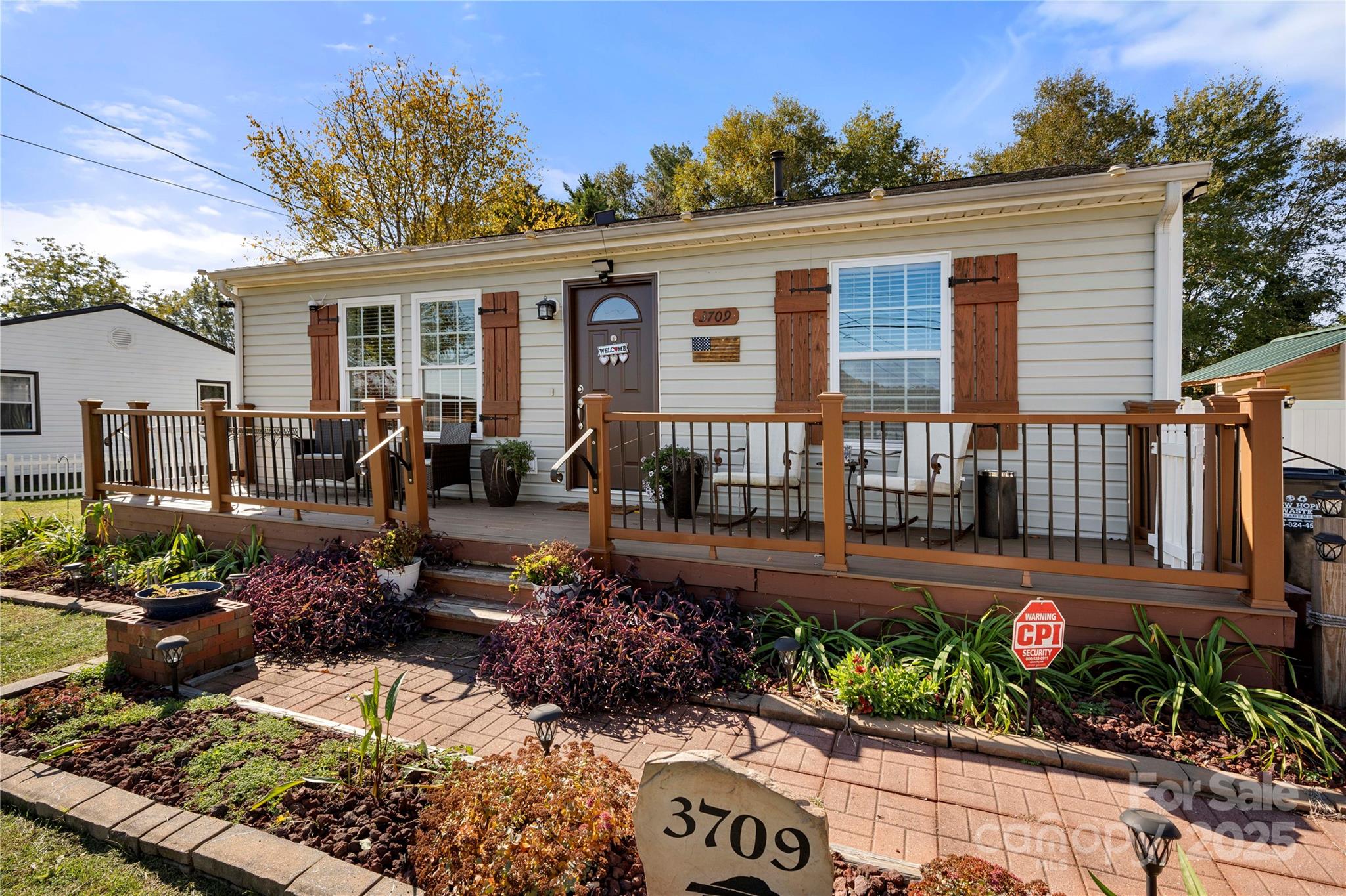 3709 Little Mountain Road Property Photo 2