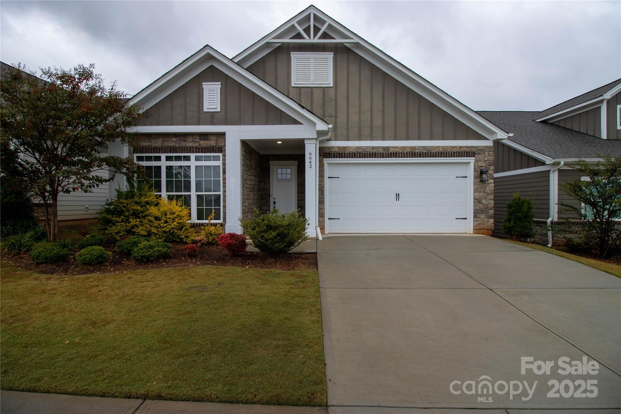 6642 Star Drive Property Photo 1