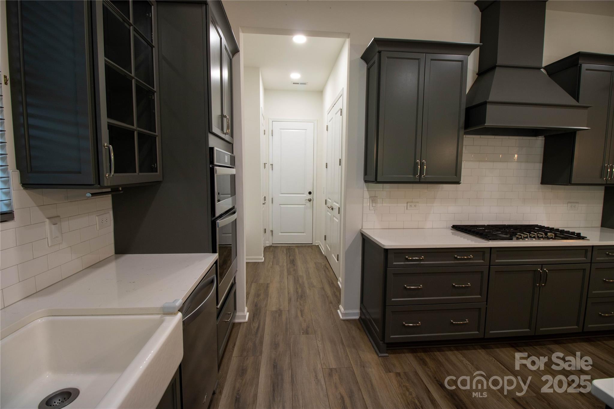6642 Star Drive Property Photo 5