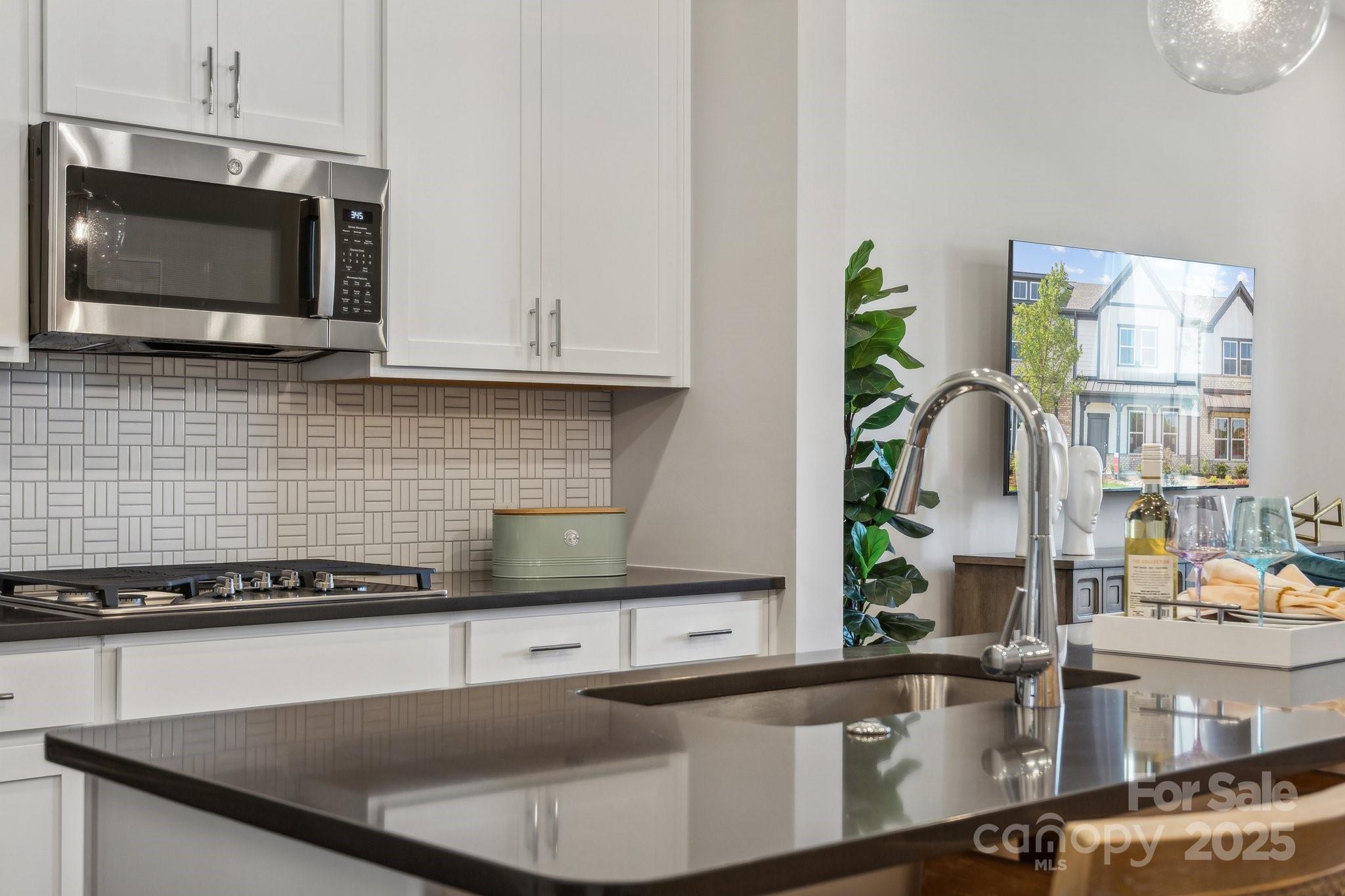 107 Silver Fleet Drive Property Photo 29