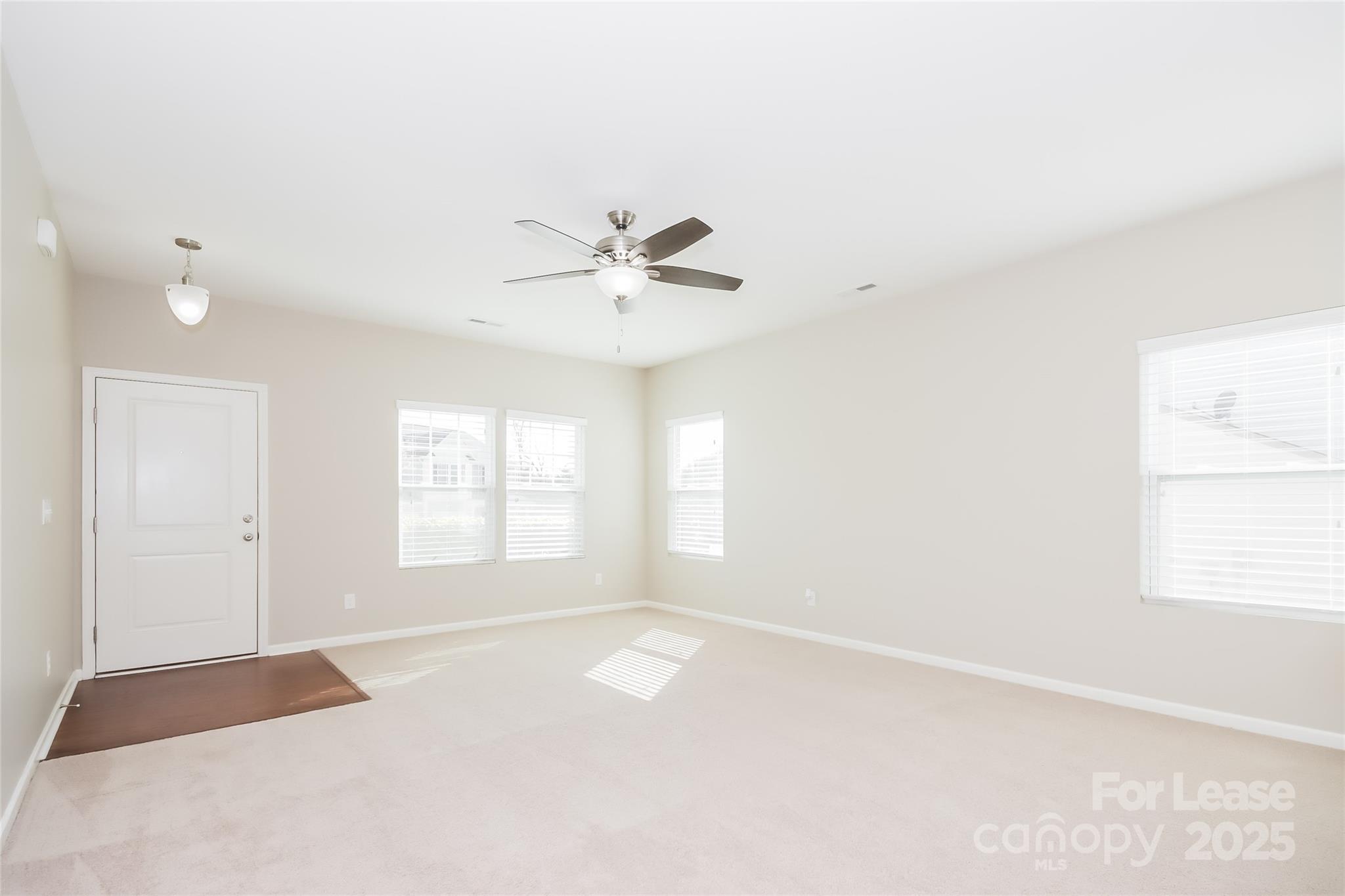 2335 Bloomfield Estates Drive Property Photo 3