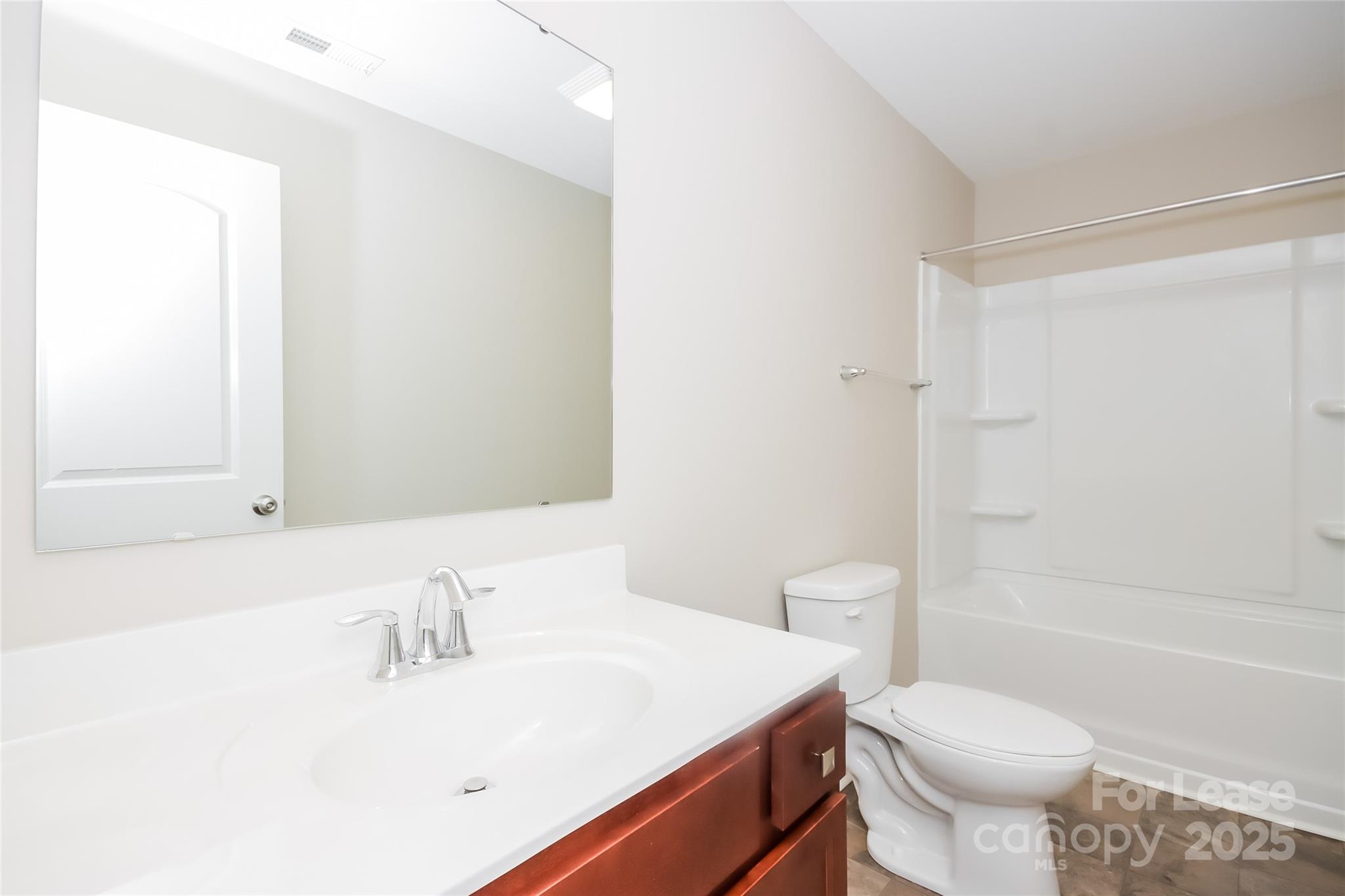 2335 Bloomfield Estates Drive Property Photo 9