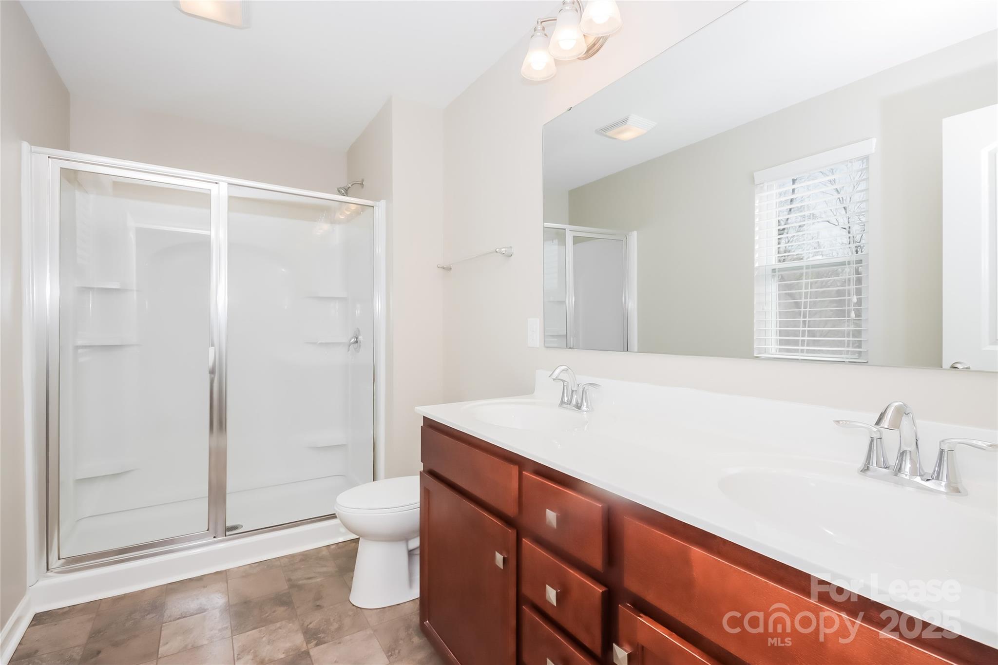 2335 Bloomfield Estates Drive Property Photo 12