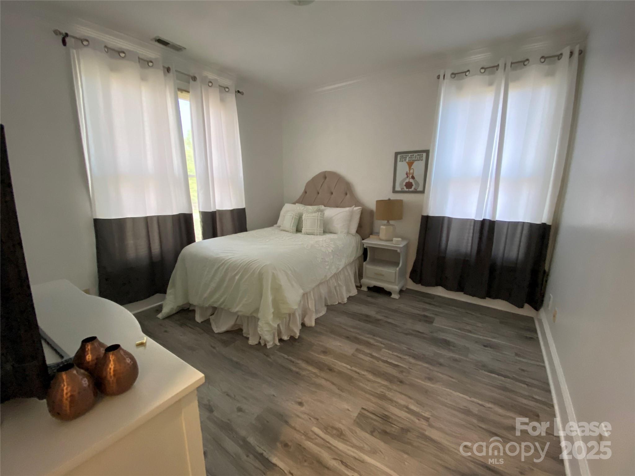 2315 Selwyn Avenue I Property Photo 18