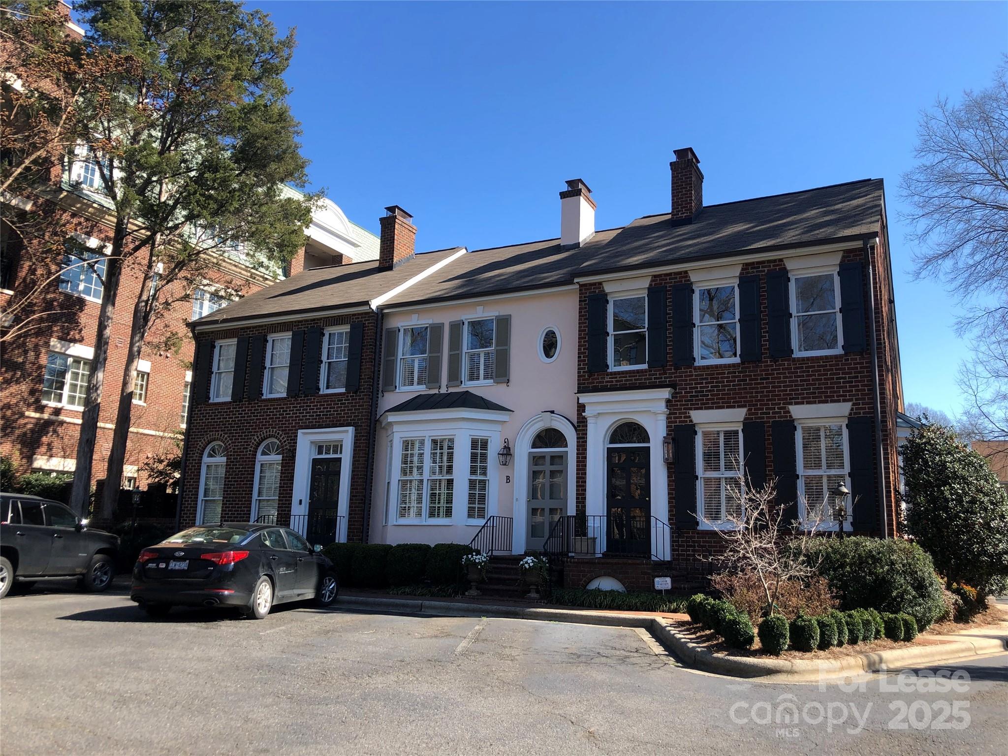 2315 Selwyn Avenue I Property Photo 23