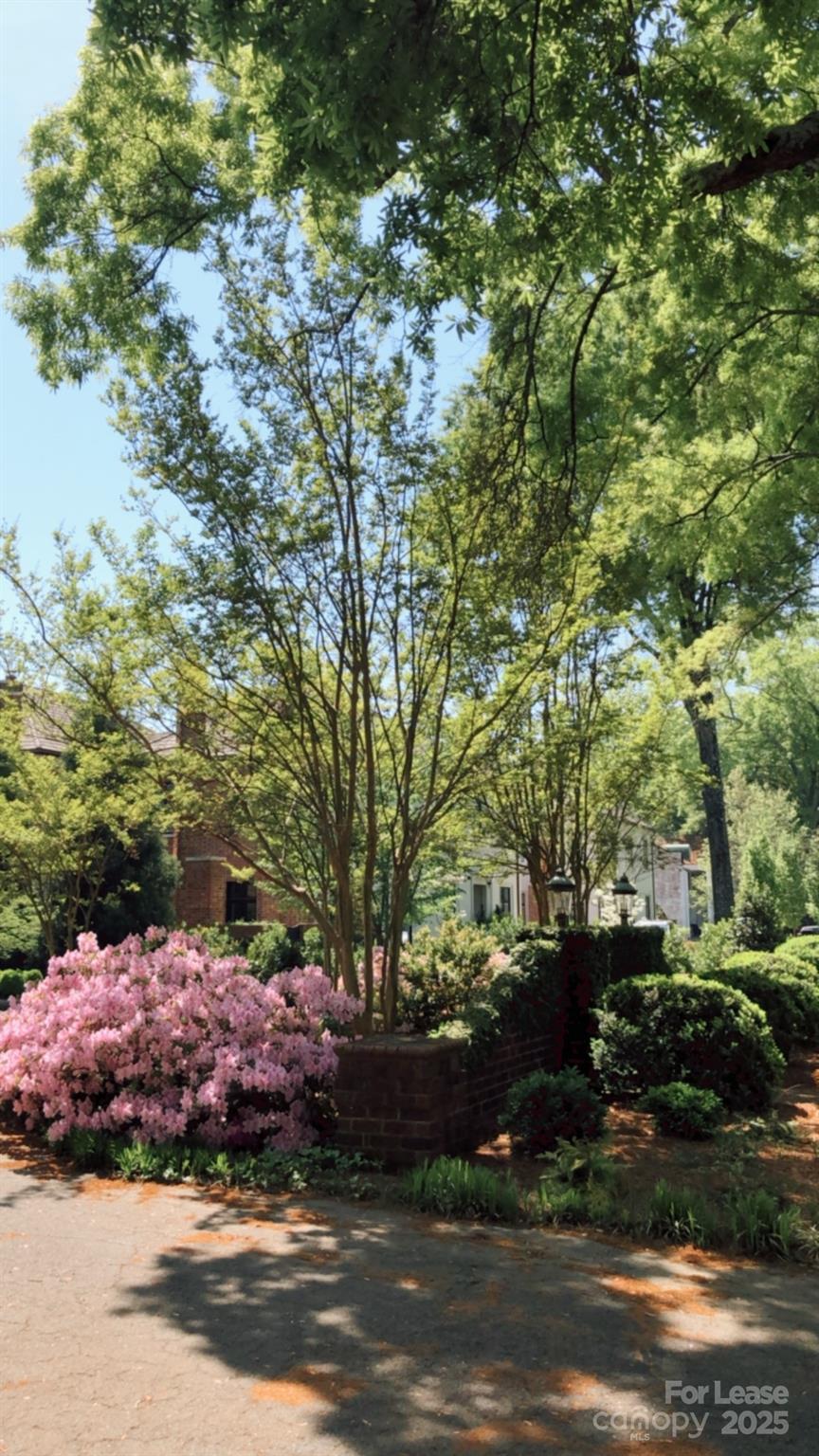 2315 Selwyn Avenue I Property Photo 24