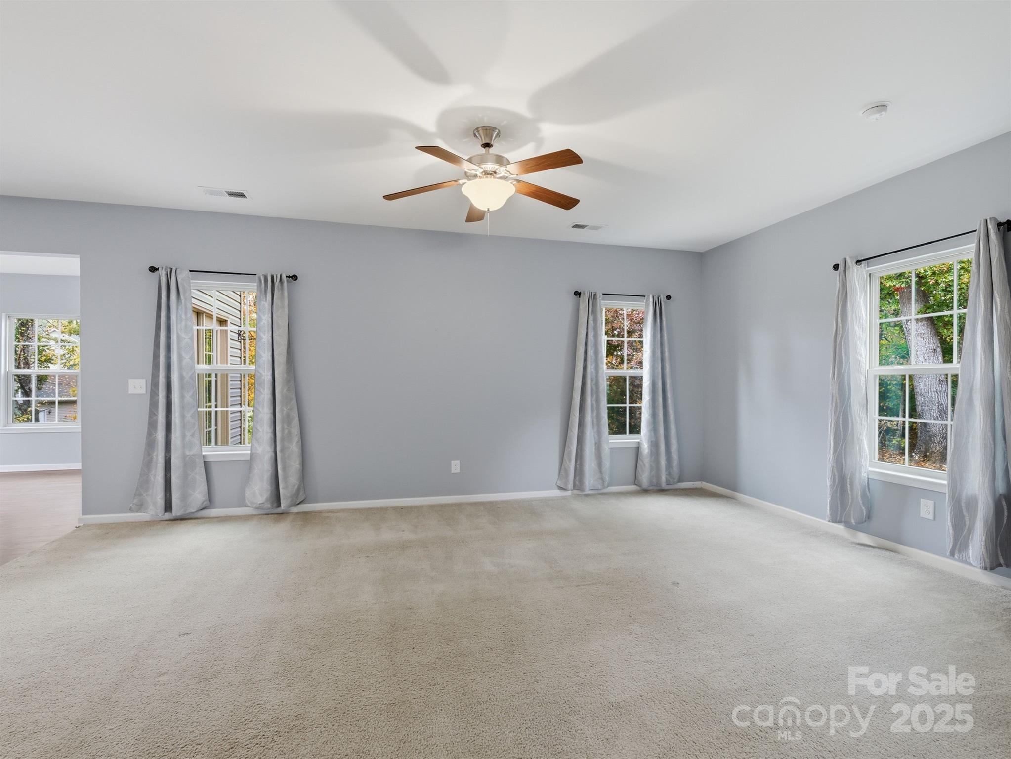 5005 Eddystone Lane Property Photo 8