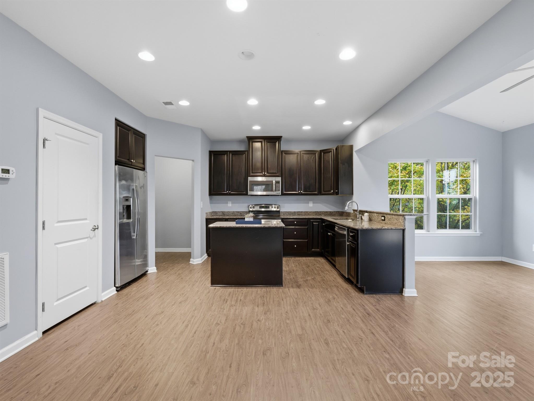 5005 Eddystone Lane Property Photo 11