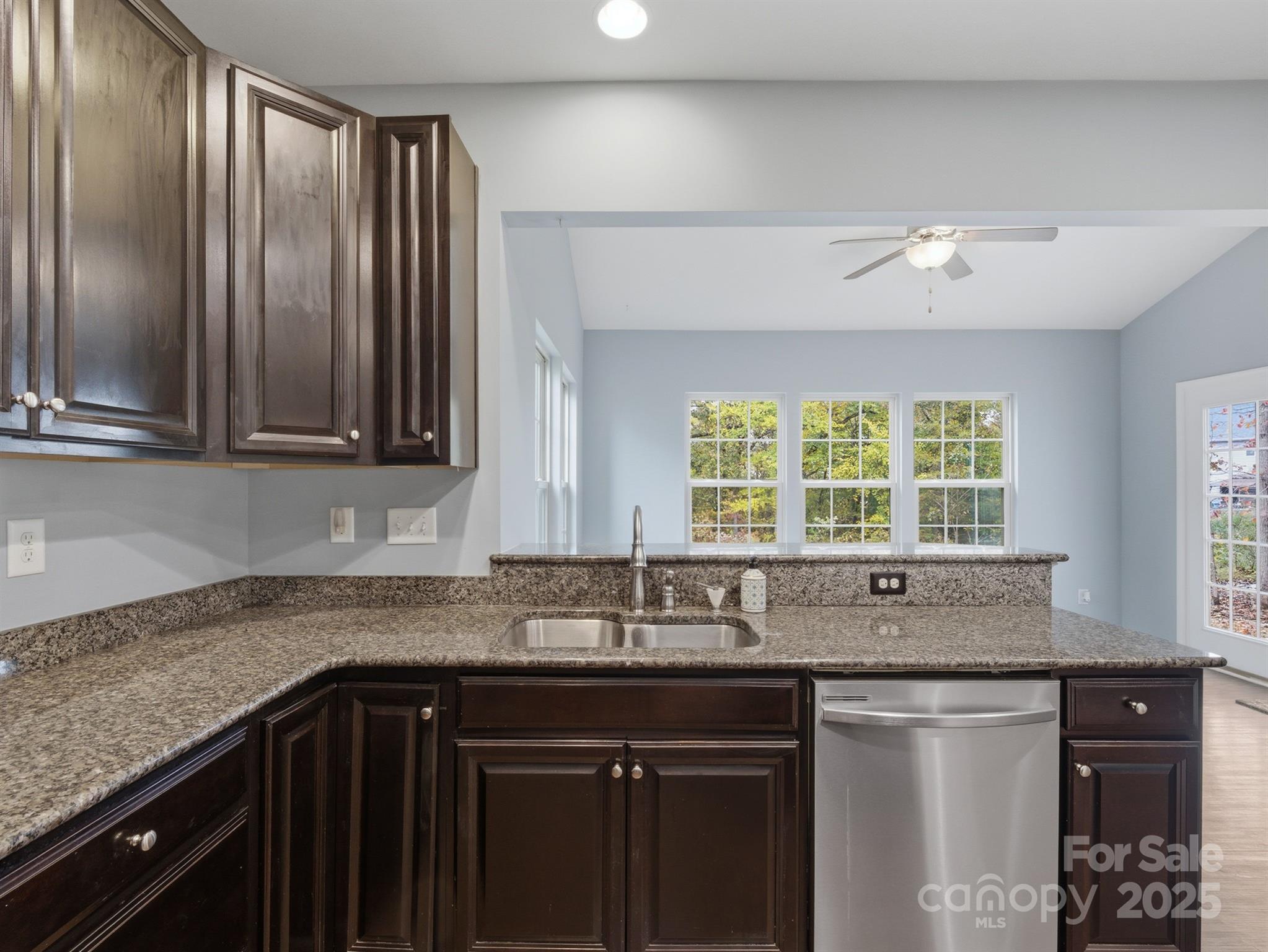 5005 Eddystone Lane Property Photo 17