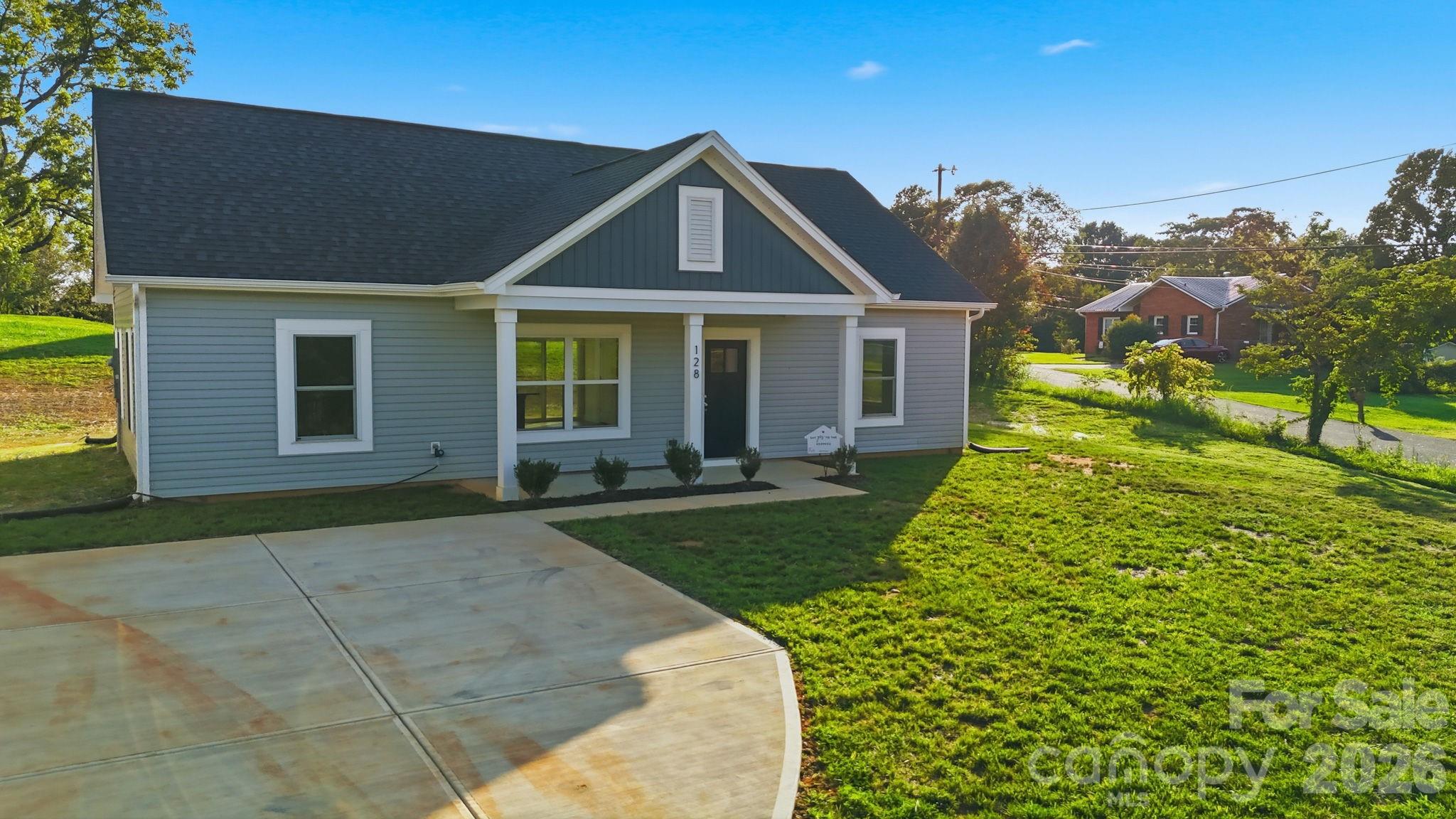 128 N Main Street Property Photo 3