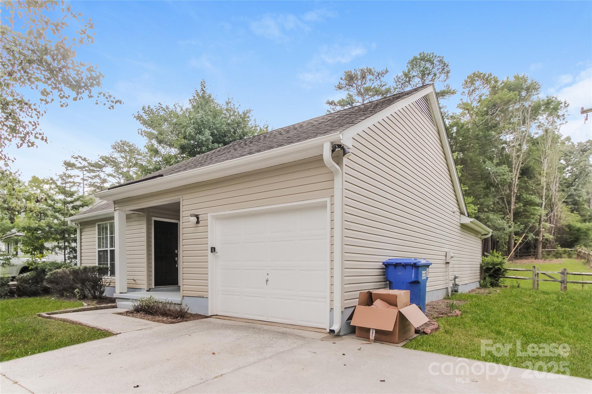 12433 Danby Road Property Photo 2