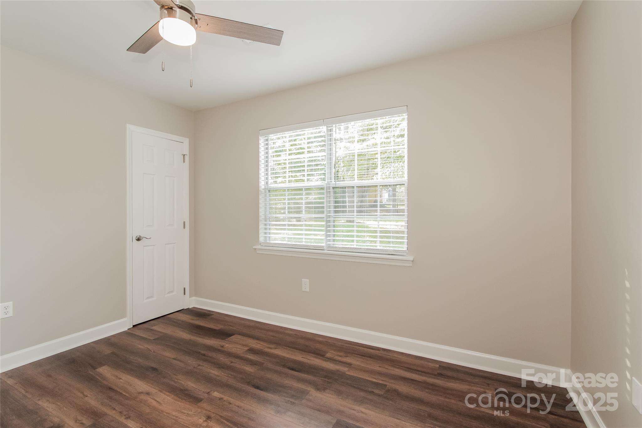 12433 Danby Road Property Photo 7