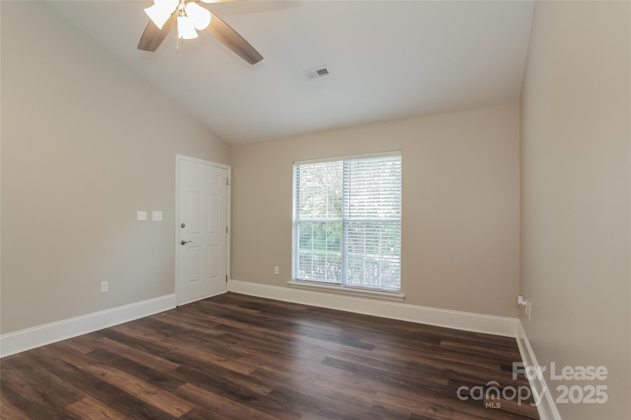 12433 Danby Road Property Photo 11