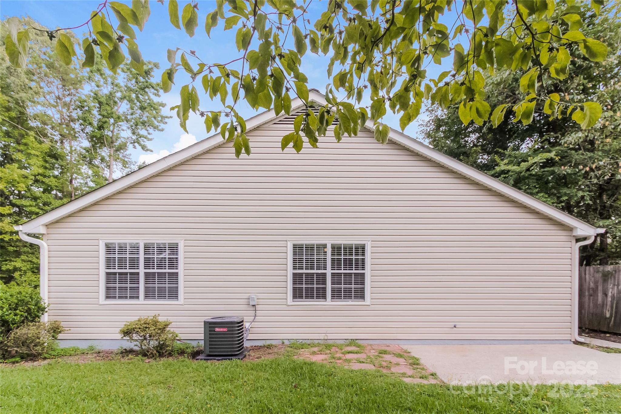 12433 Danby Road Property Photo 15