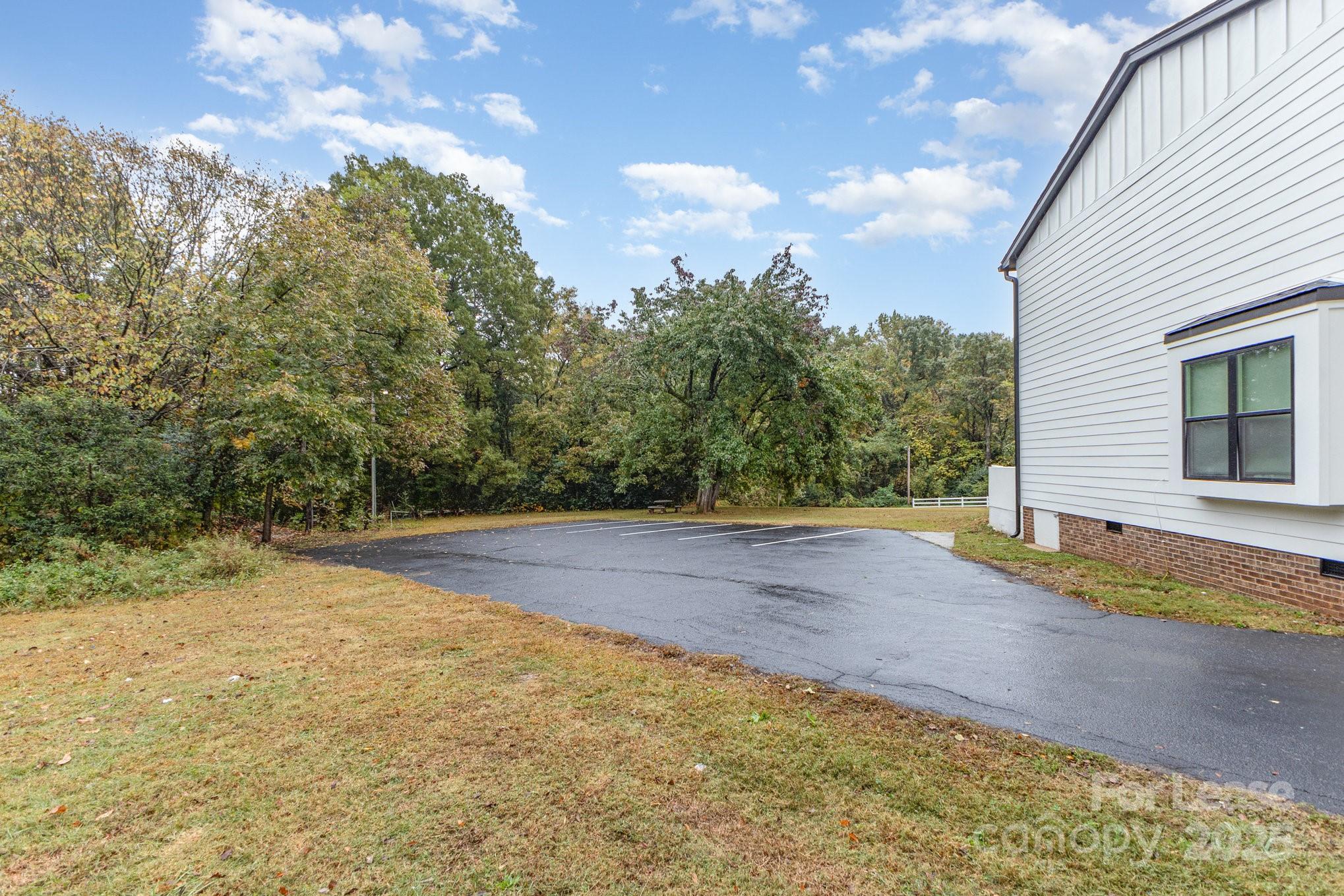 109 S Church Street A Property Photo 23