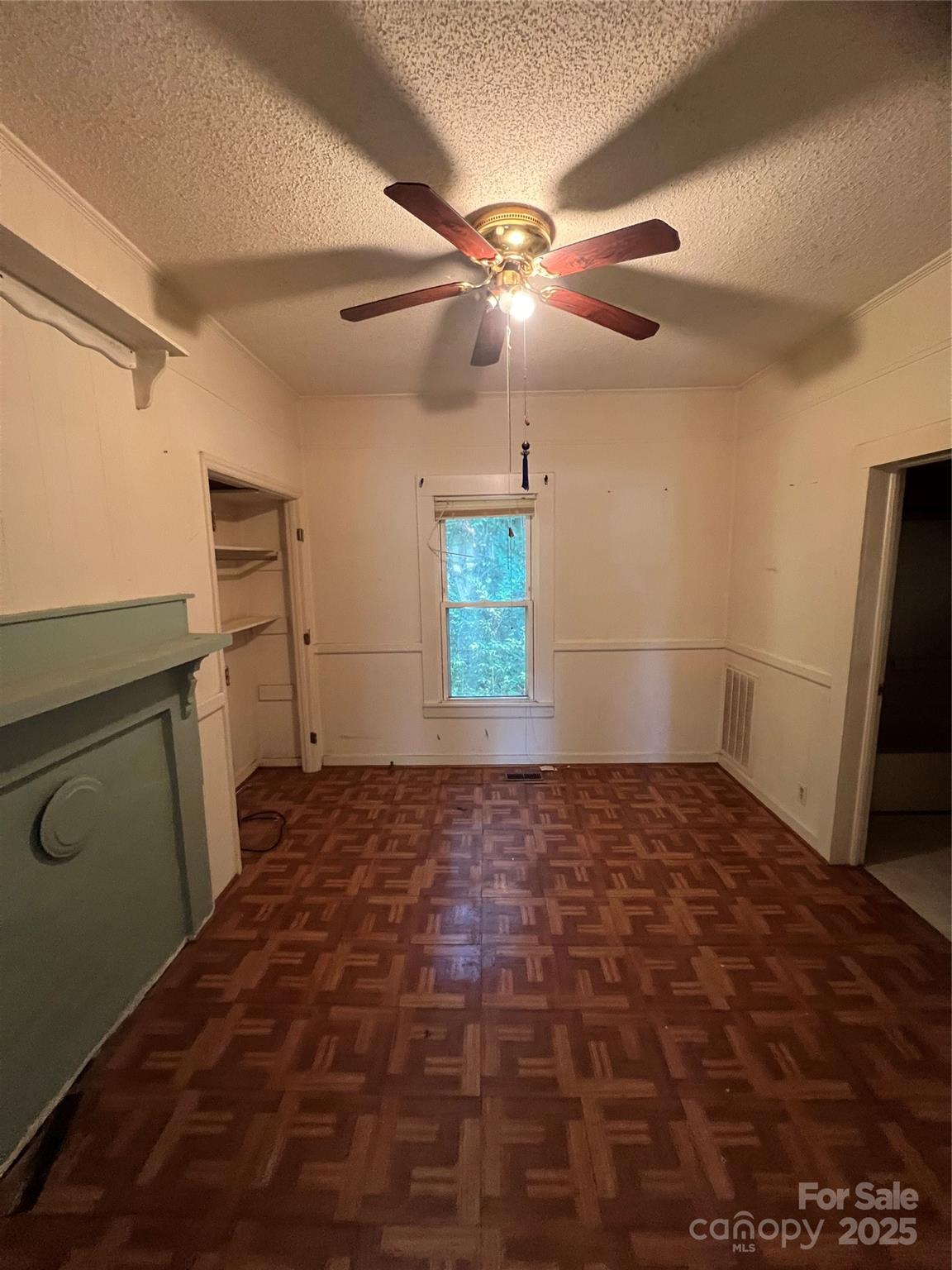 805 W Church Street Property Photo 7