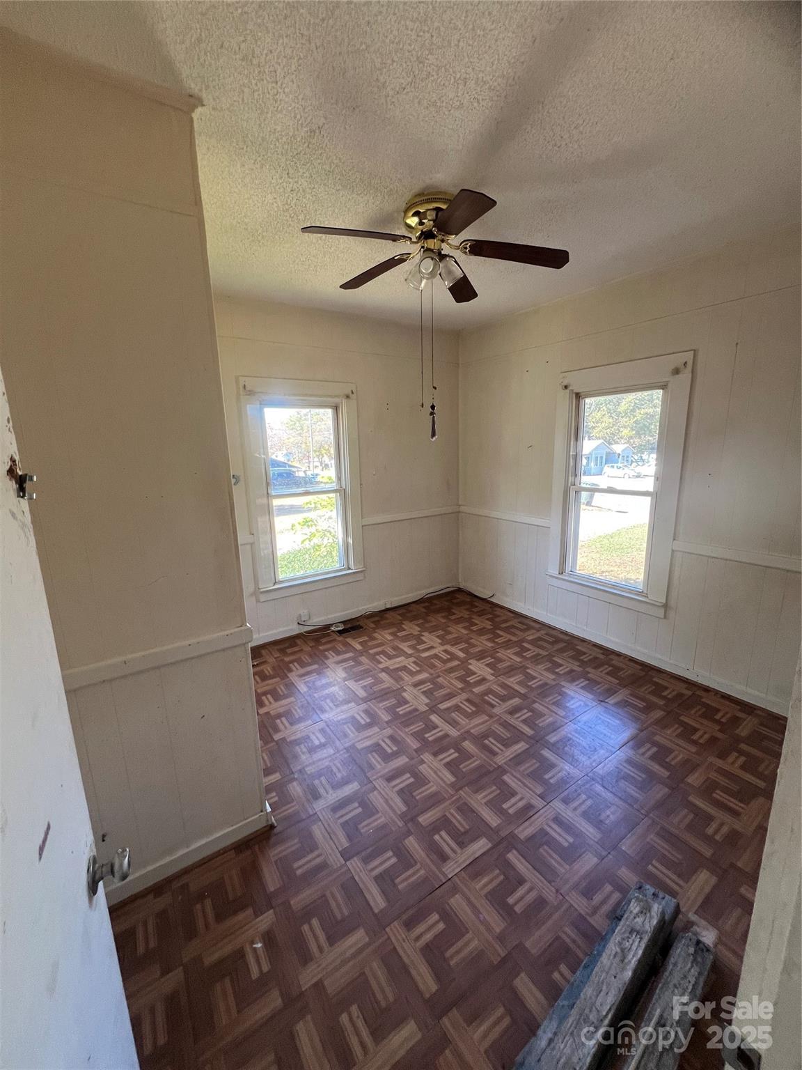 805 W Church Street Property Photo 8