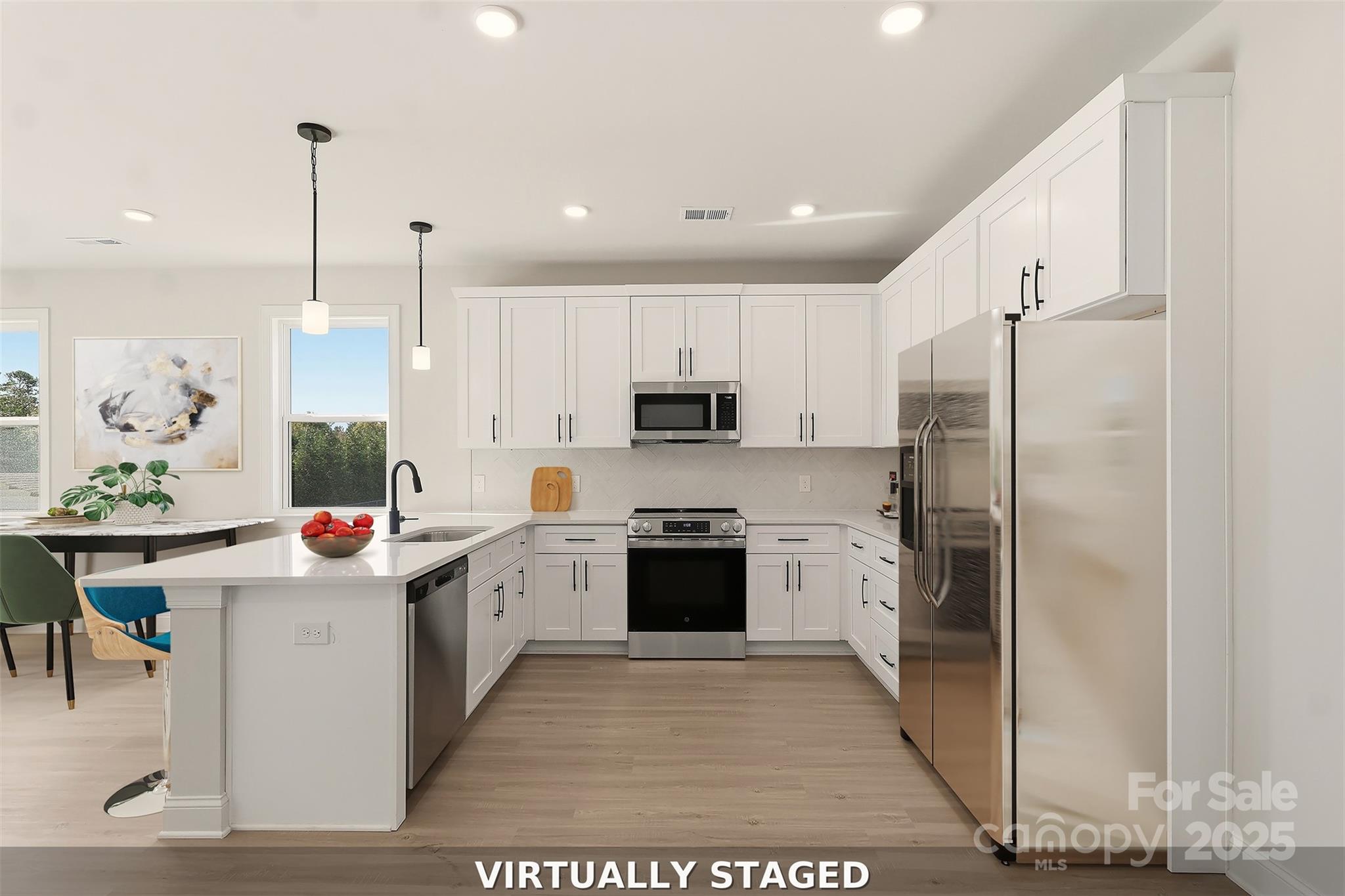 8 Colonial Avenue Property Photo 30