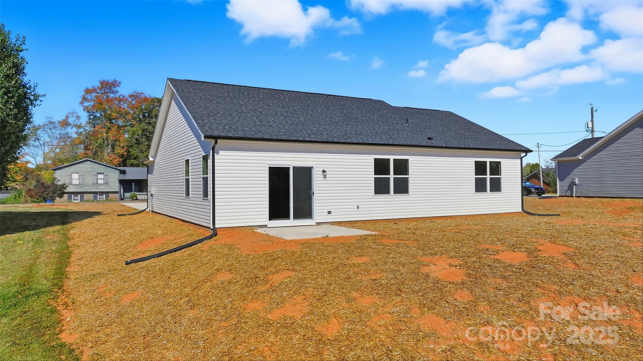 8 Colonial Avenue Property Photo 36