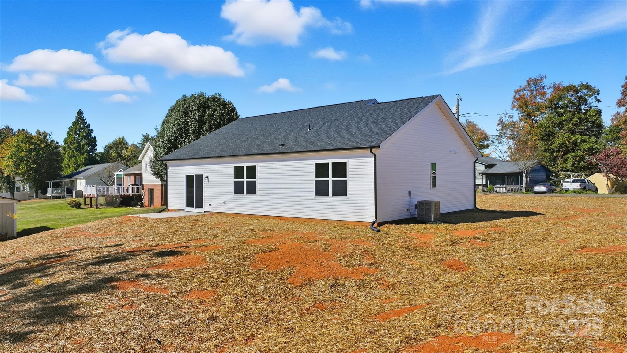 8 Colonial Avenue Property Photo 37