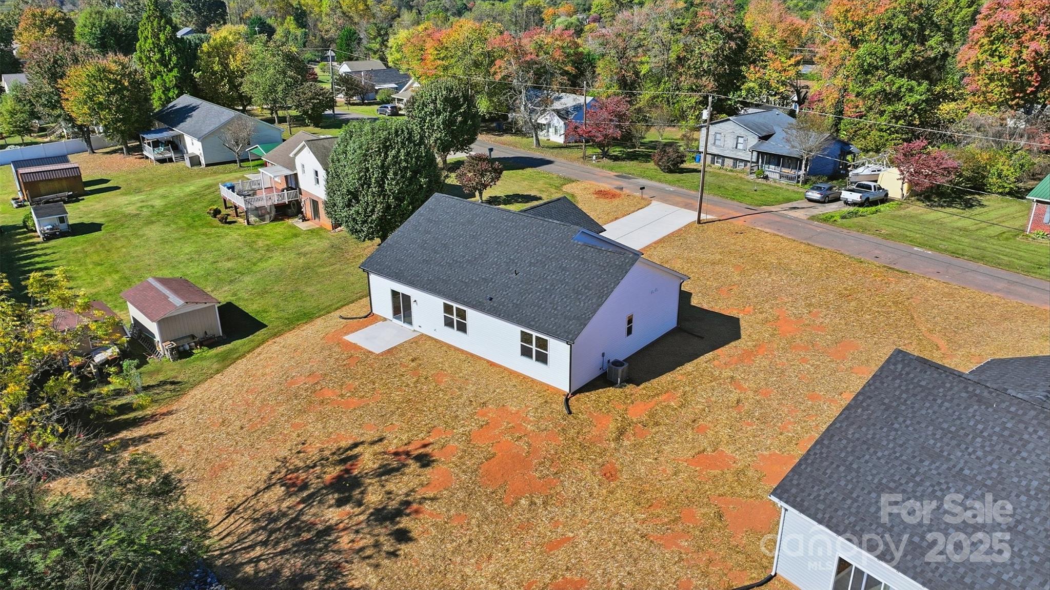 8 Colonial Avenue Property Photo 39