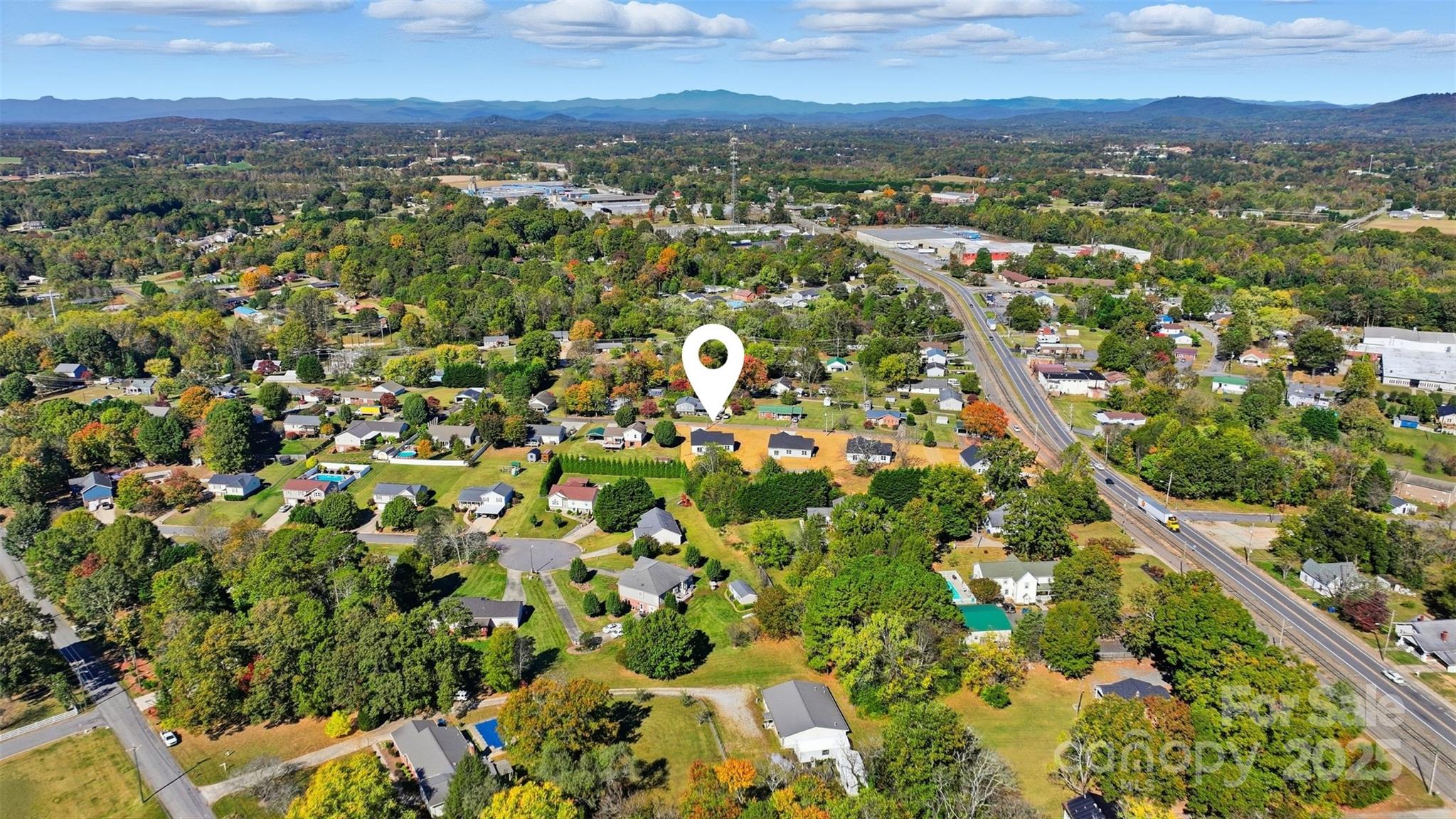 8 Colonial Avenue Property Photo 40