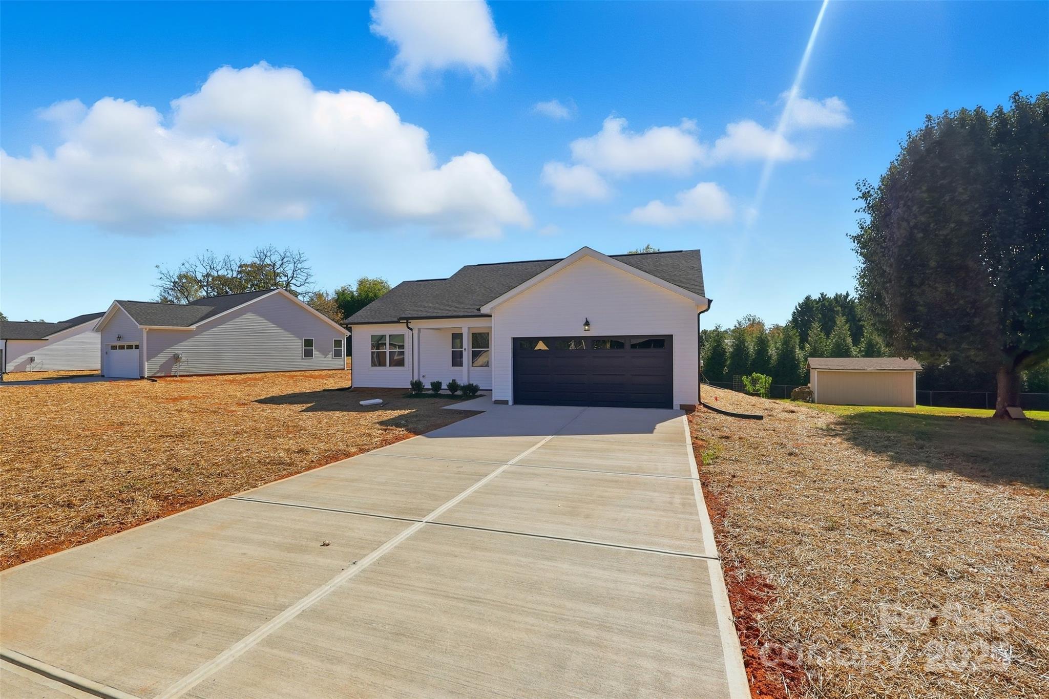 8 Colonial Avenue Property Photo 41