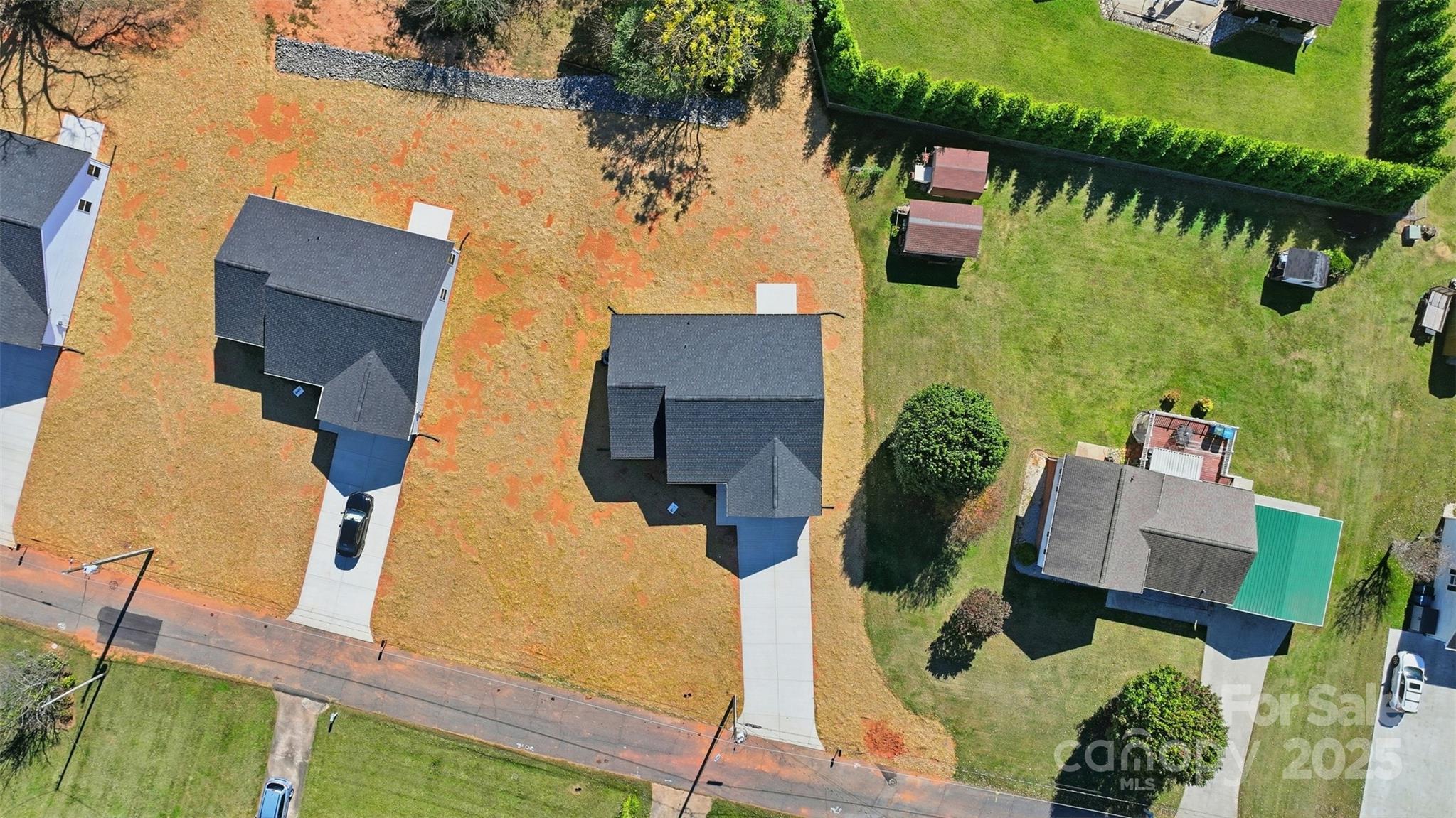 8 Colonial Avenue Property Photo 45