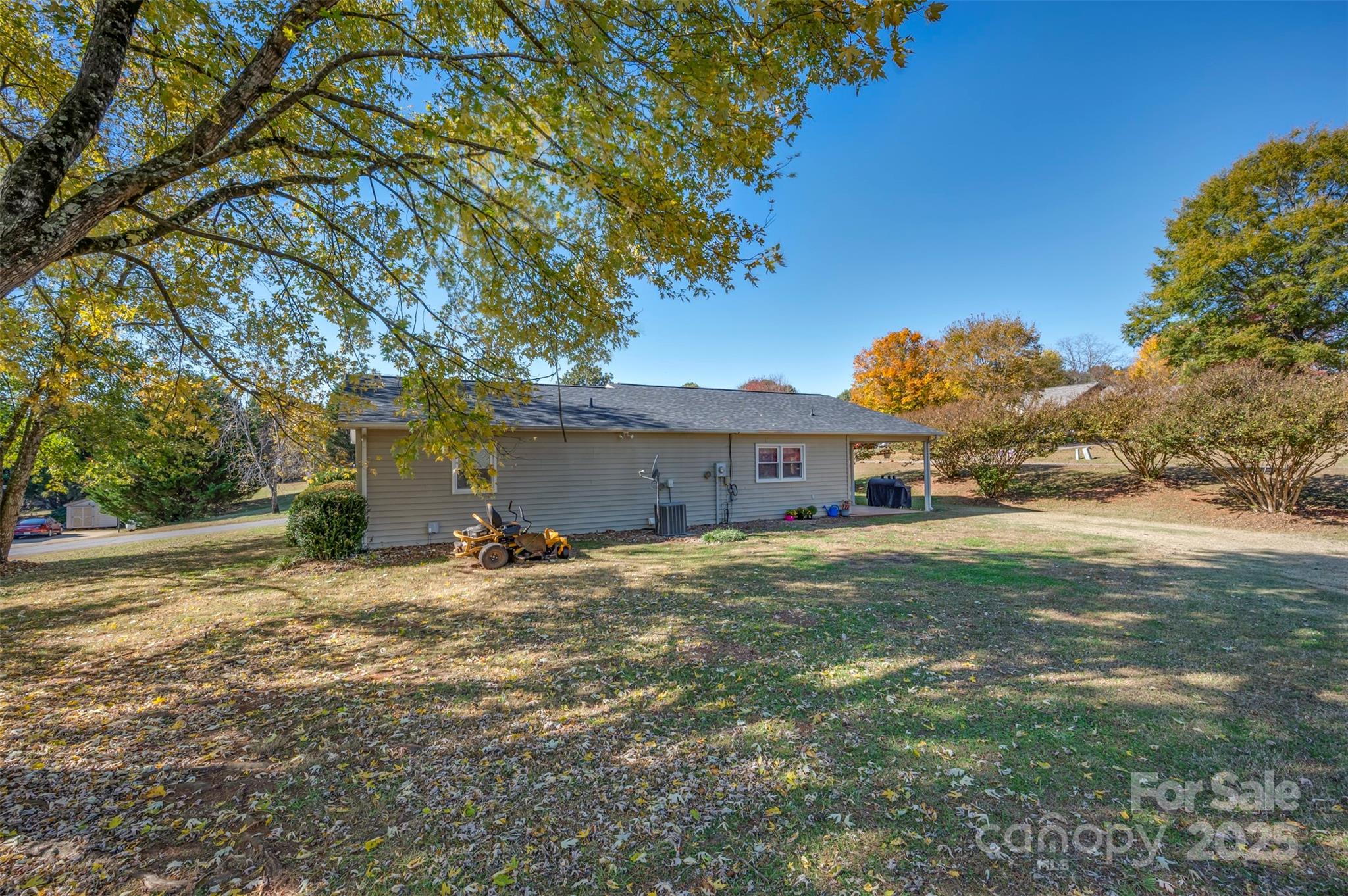 188 East Fork Drive Property Photo 3