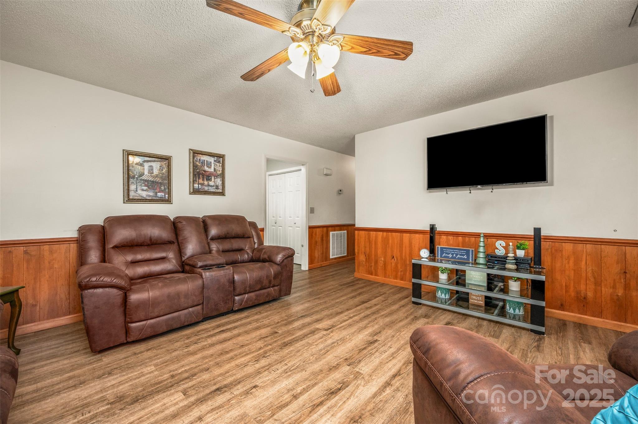 188 East Fork Drive Property Photo 15