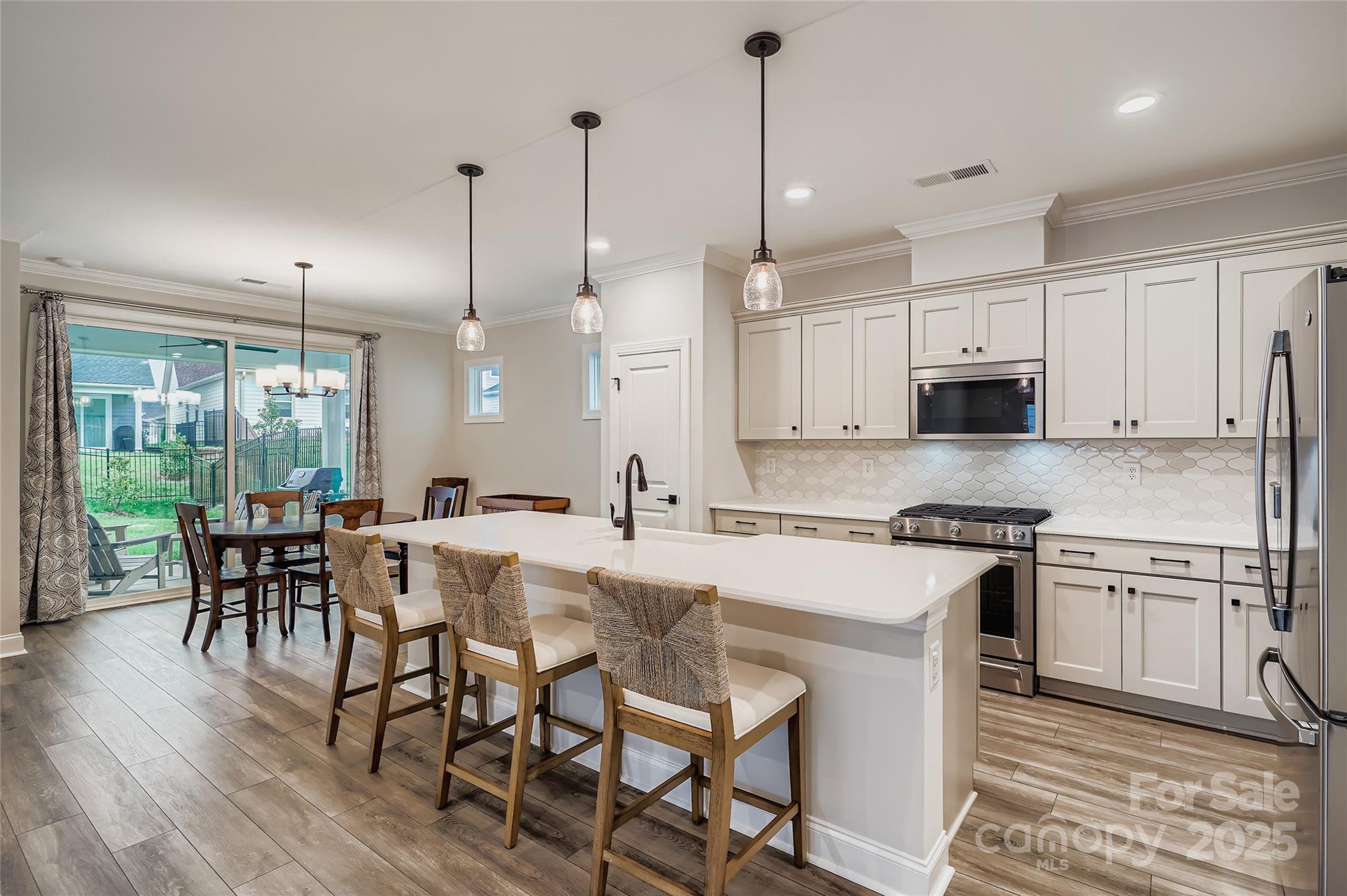 5562 Caneel Lane 1232 Property Photo 9