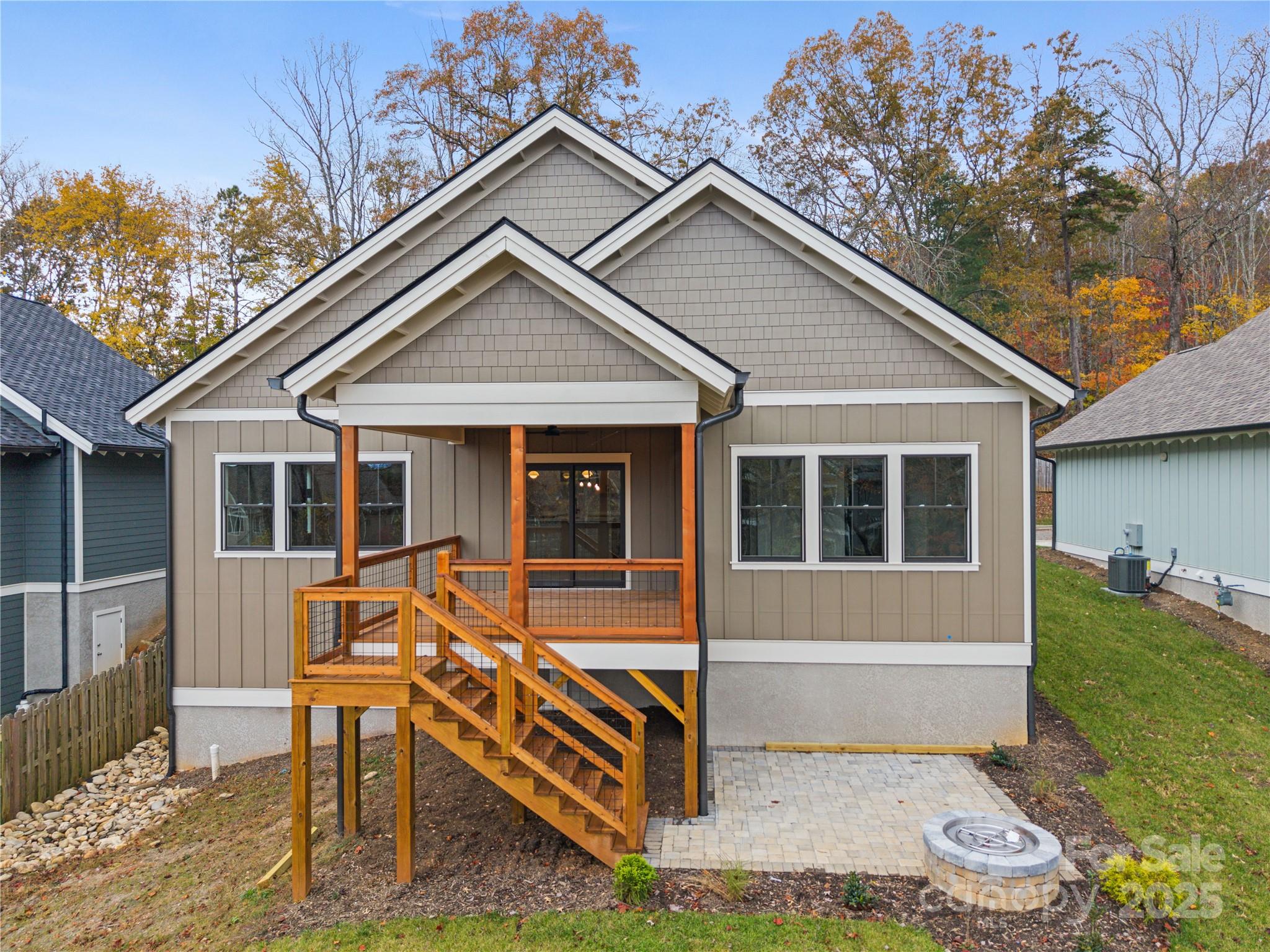 127 Creekside Valley Lane Property Photo 13