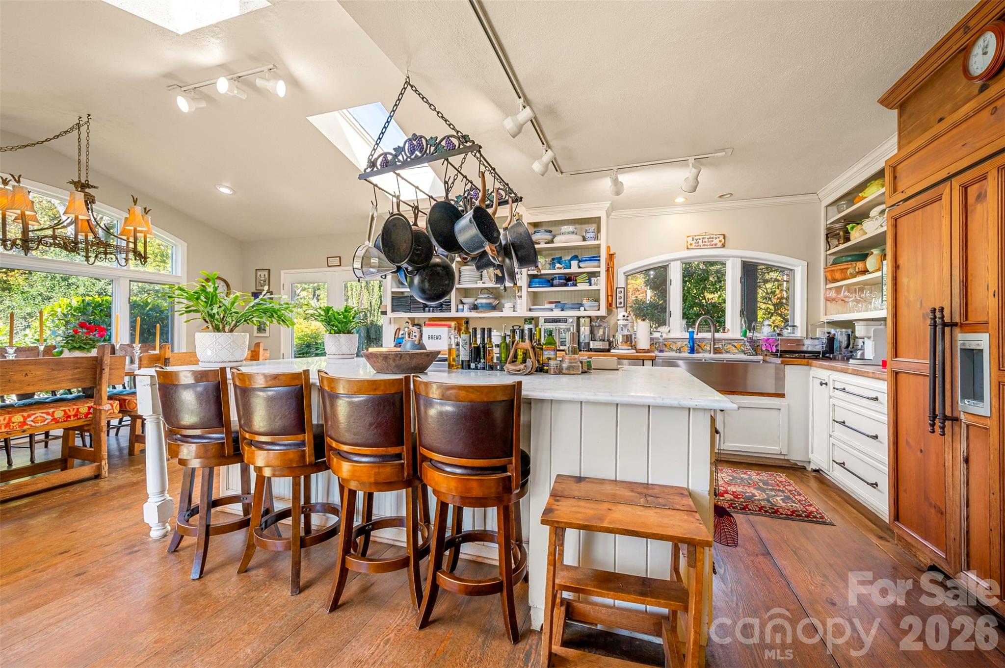 936 Golden Road Property Photo 15