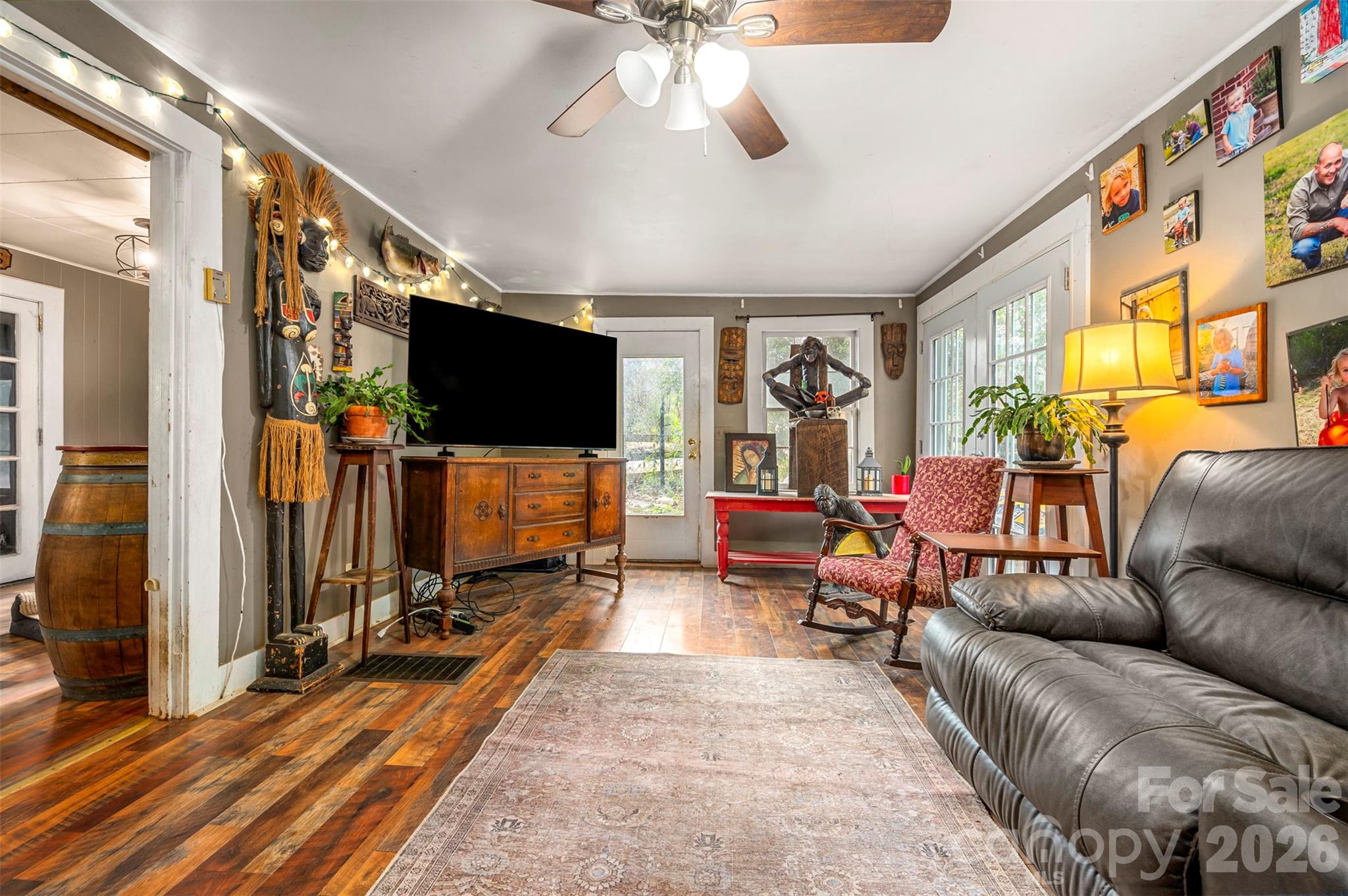 936 Golden Road Property Photo 27